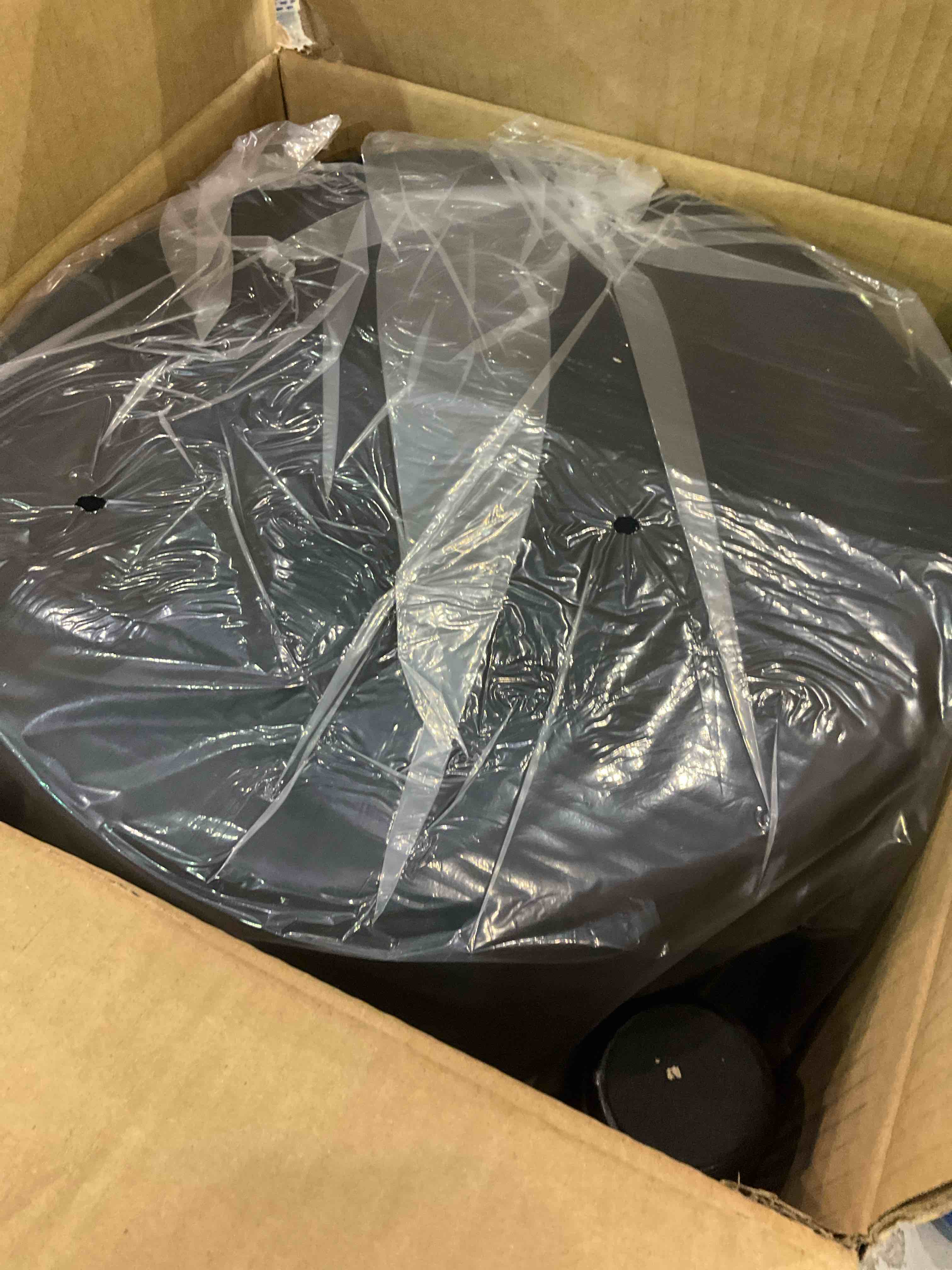 https://s3.amazonaws.com/lotting-images-prod/BargainHunt/EXS00703782_1708518986359.jpeg