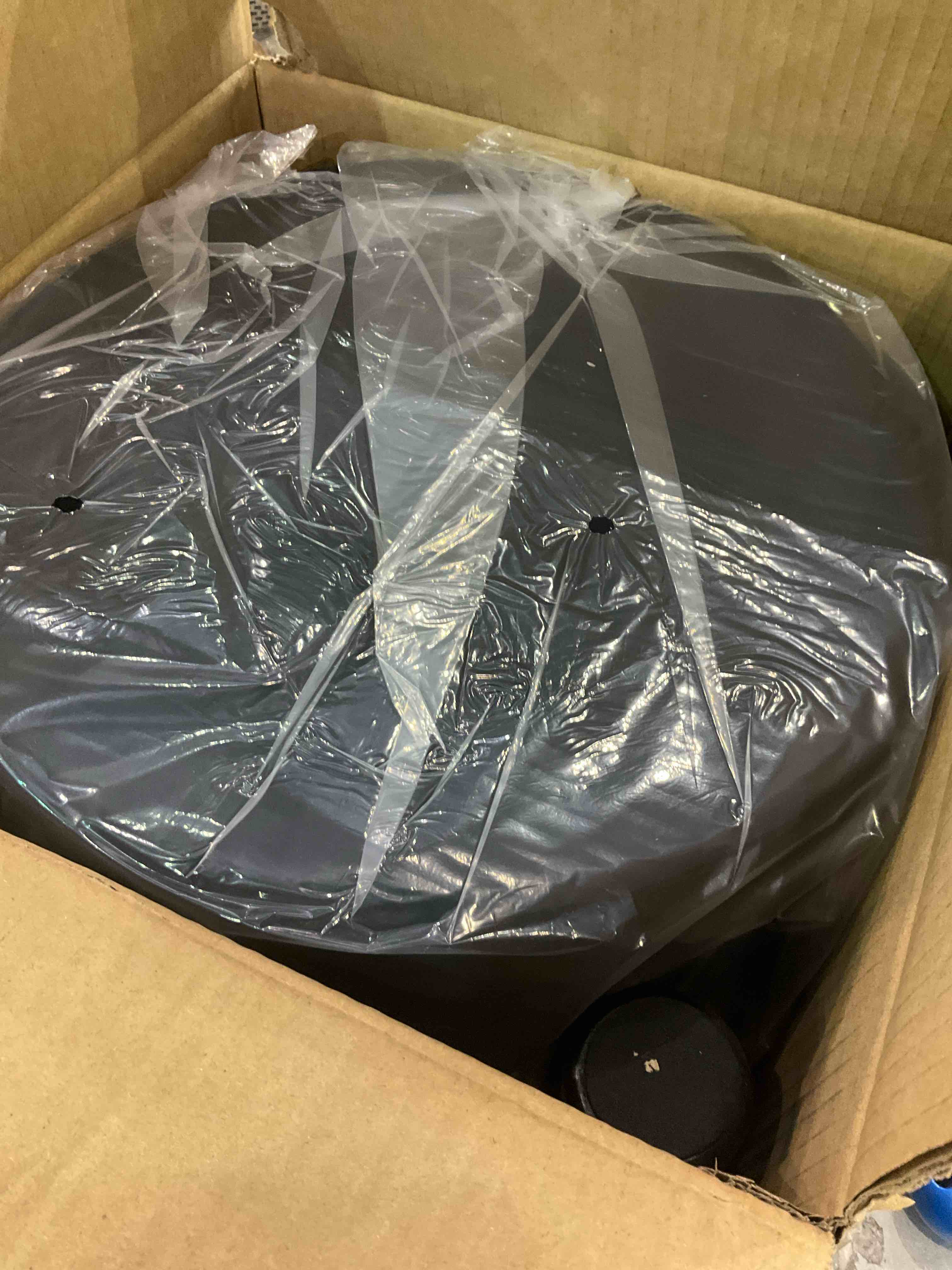 https://s3.amazonaws.com/lotting-images-prod/BargainHunt/EXS00703782_1708518988318.jpeg