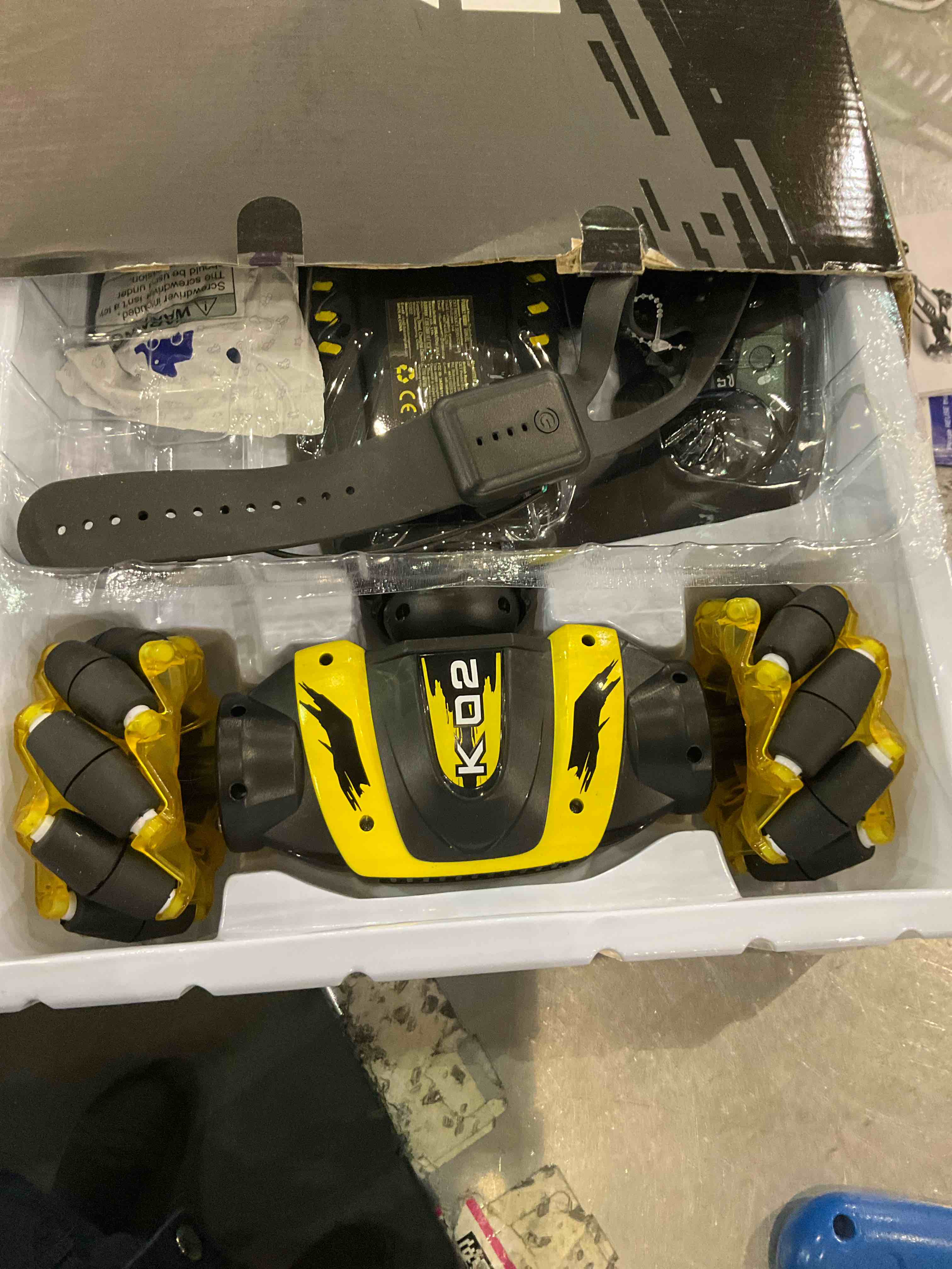 https://s3.amazonaws.com/lotting-images-prod/BargainHunt/EXS00703783_1708519243661.jpeg