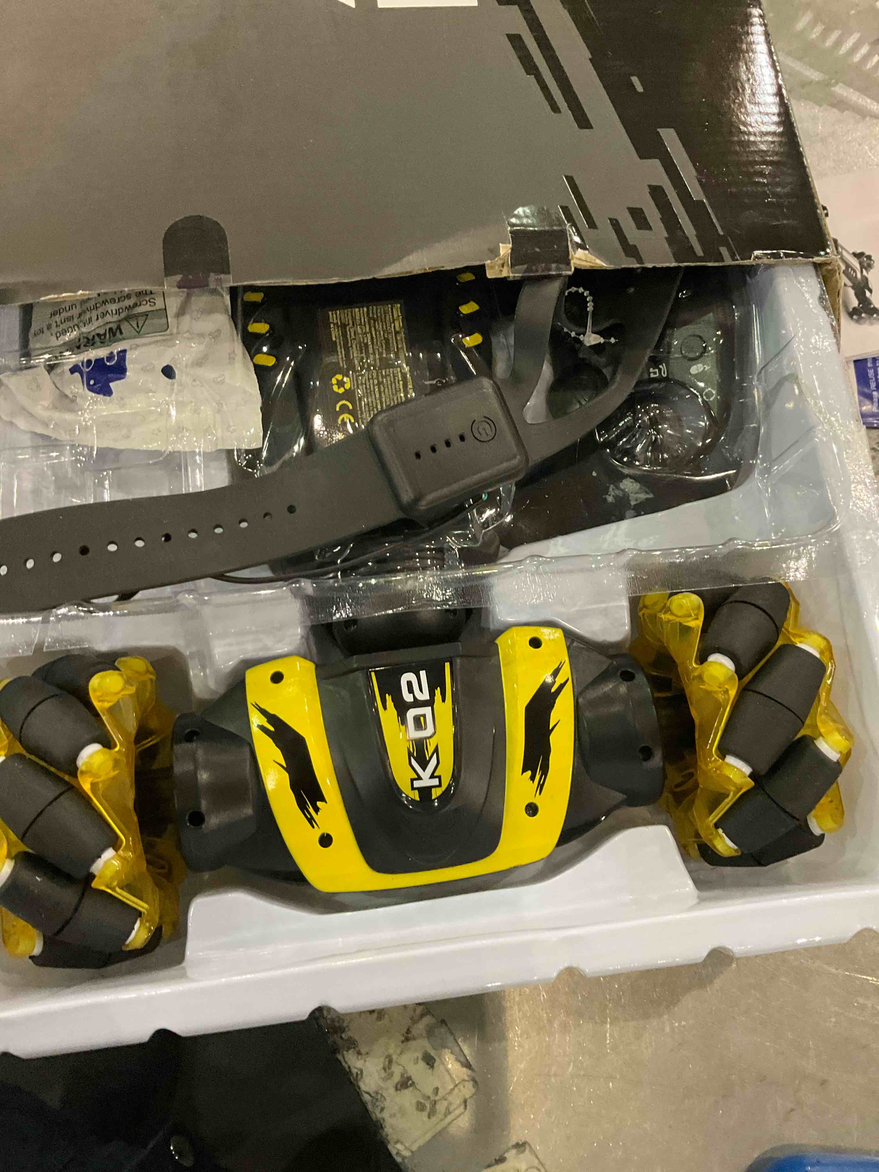 https://s3.amazonaws.com/lotting-images-prod/BargainHunt/EXS00703783_1708519245419.jpeg