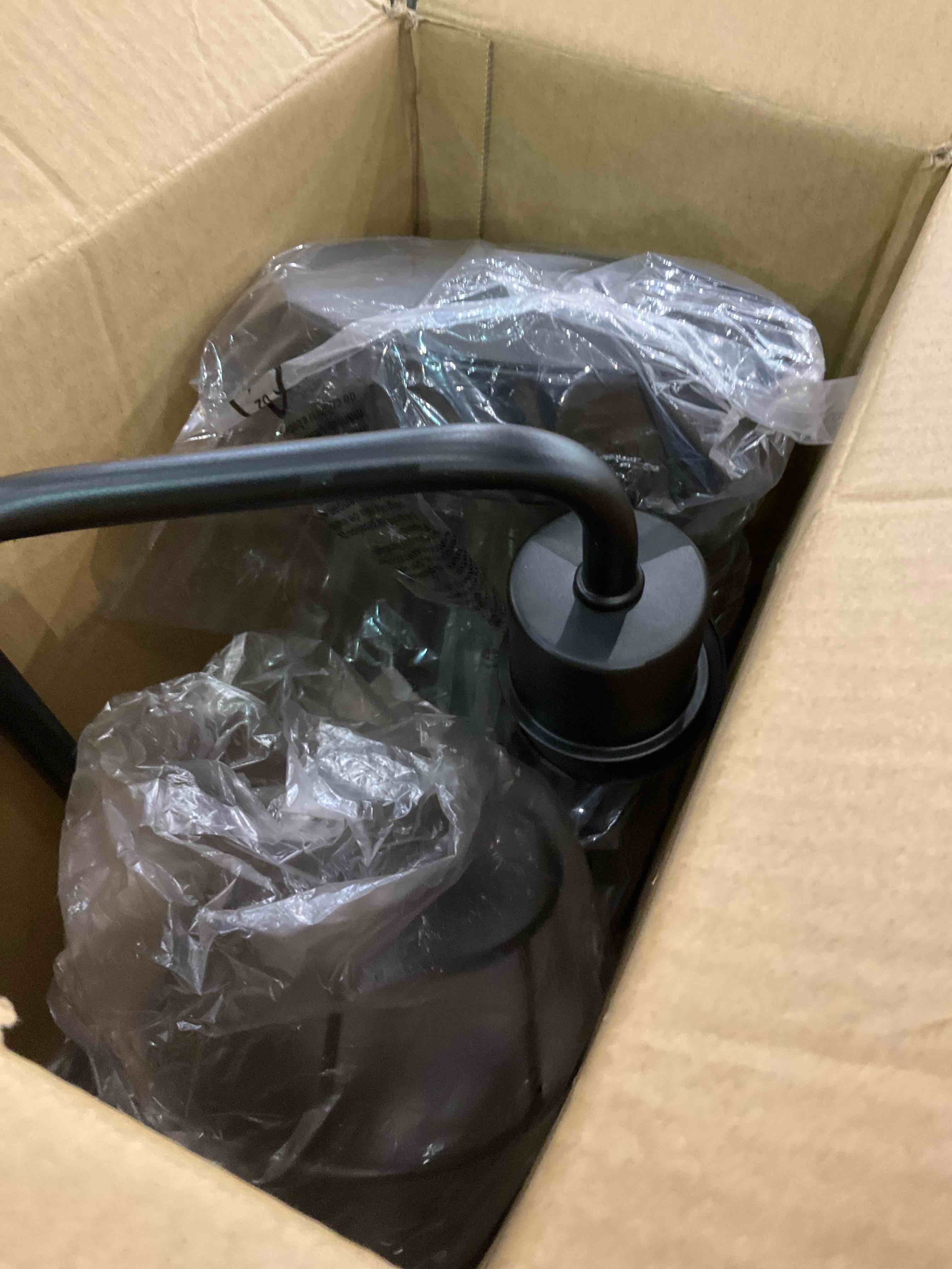 https://s3.amazonaws.com/lotting-images-prod/BargainHunt/EXS00703807_1708522084291.jpeg