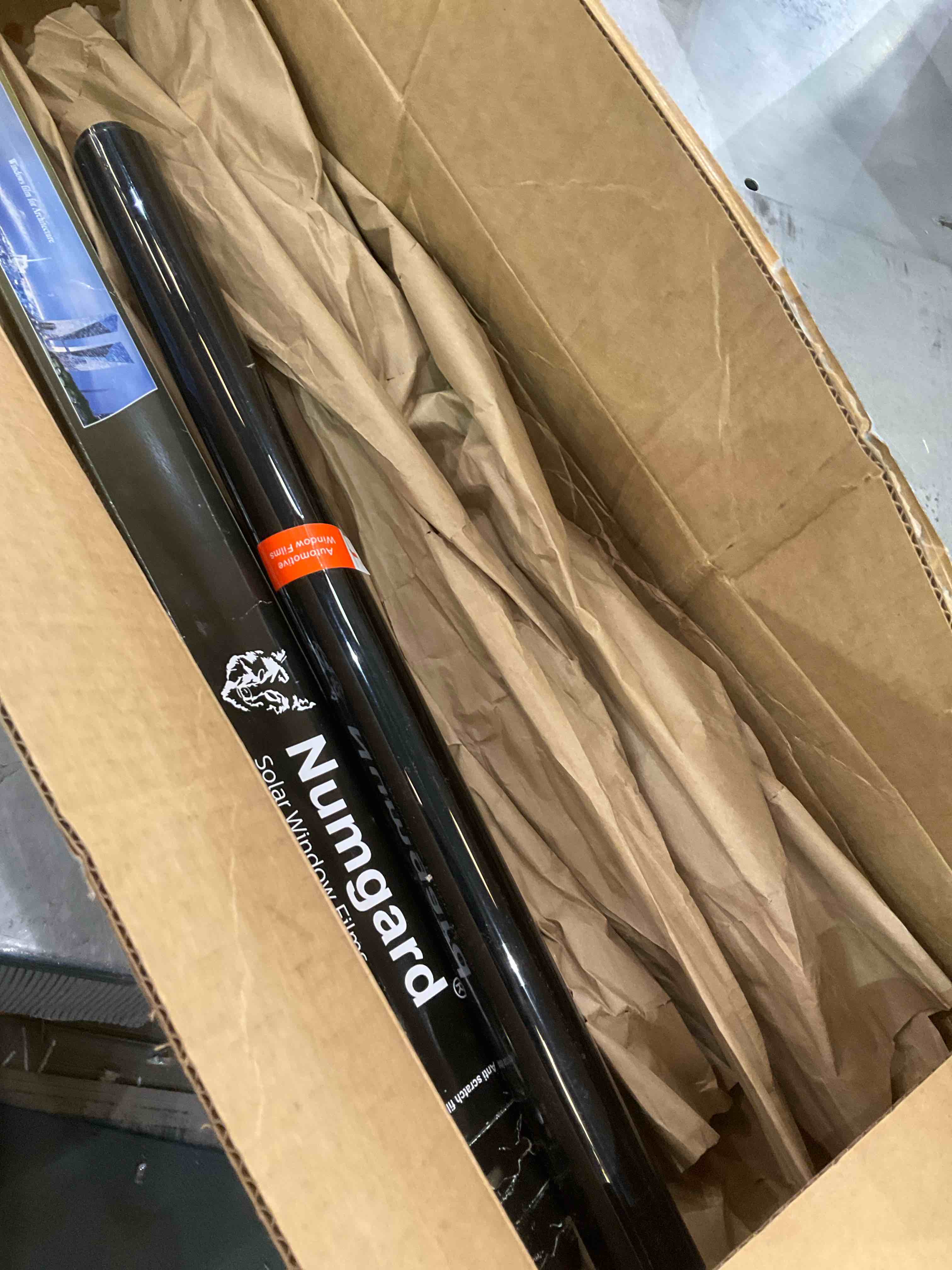 https://s3.amazonaws.com/lotting-images-prod/BargainHunt/EXS00703863_1708531924146.jpeg