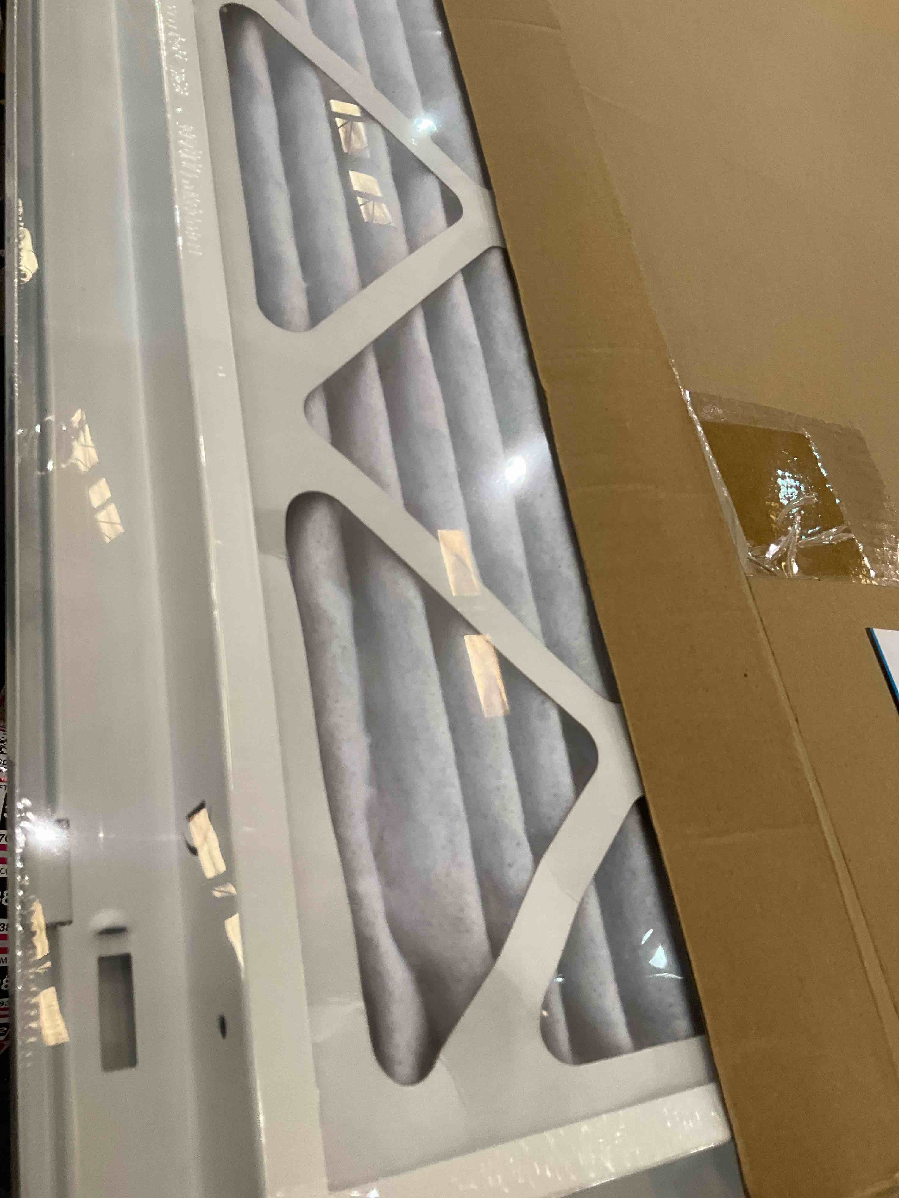 https://s3.amazonaws.com/lotting-images-prod/BargainHunt/EXS00703881_1708539036558.jpeg