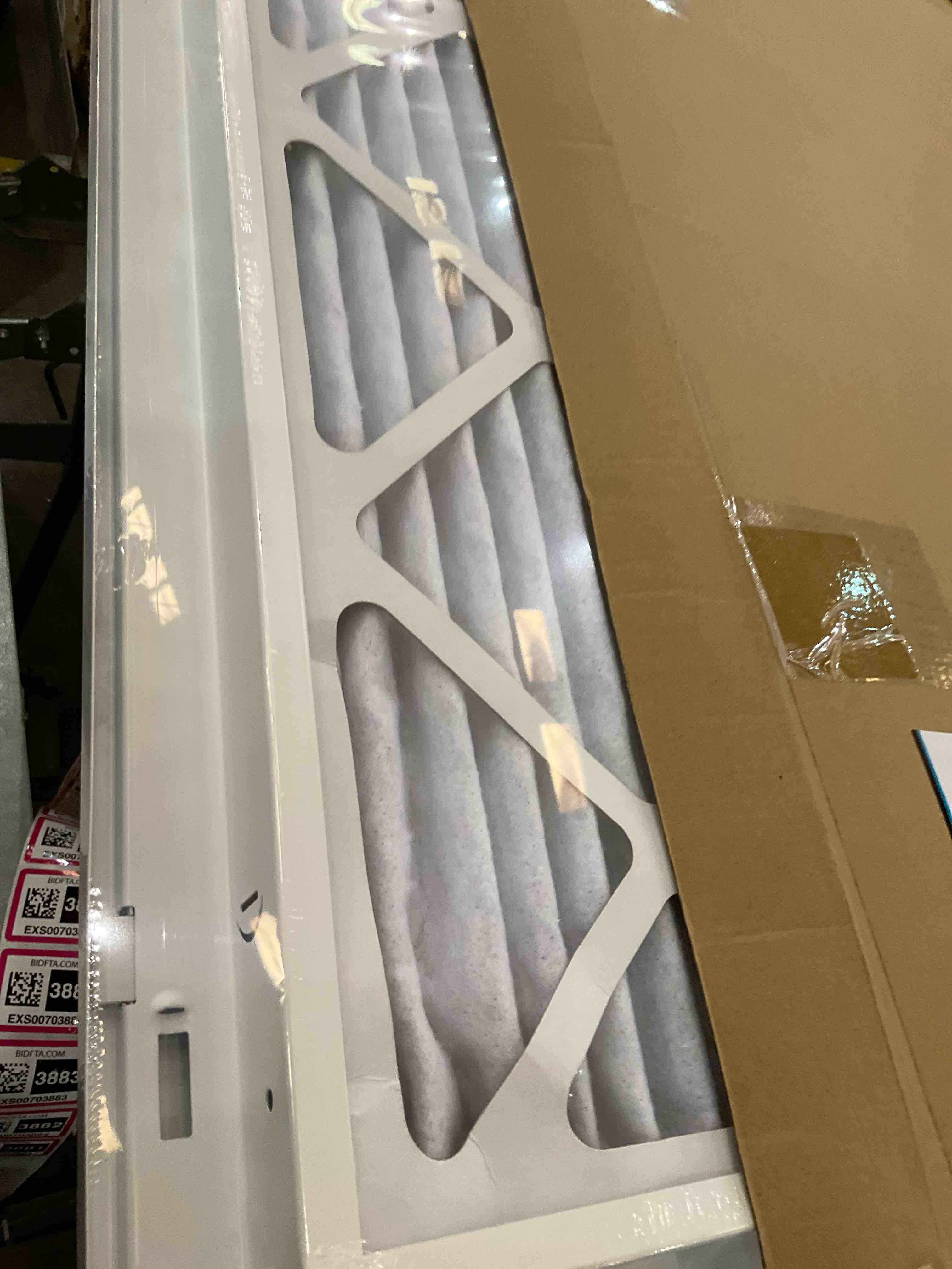 https://s3.amazonaws.com/lotting-images-prod/BargainHunt/EXS00703881_1708539037411.jpeg