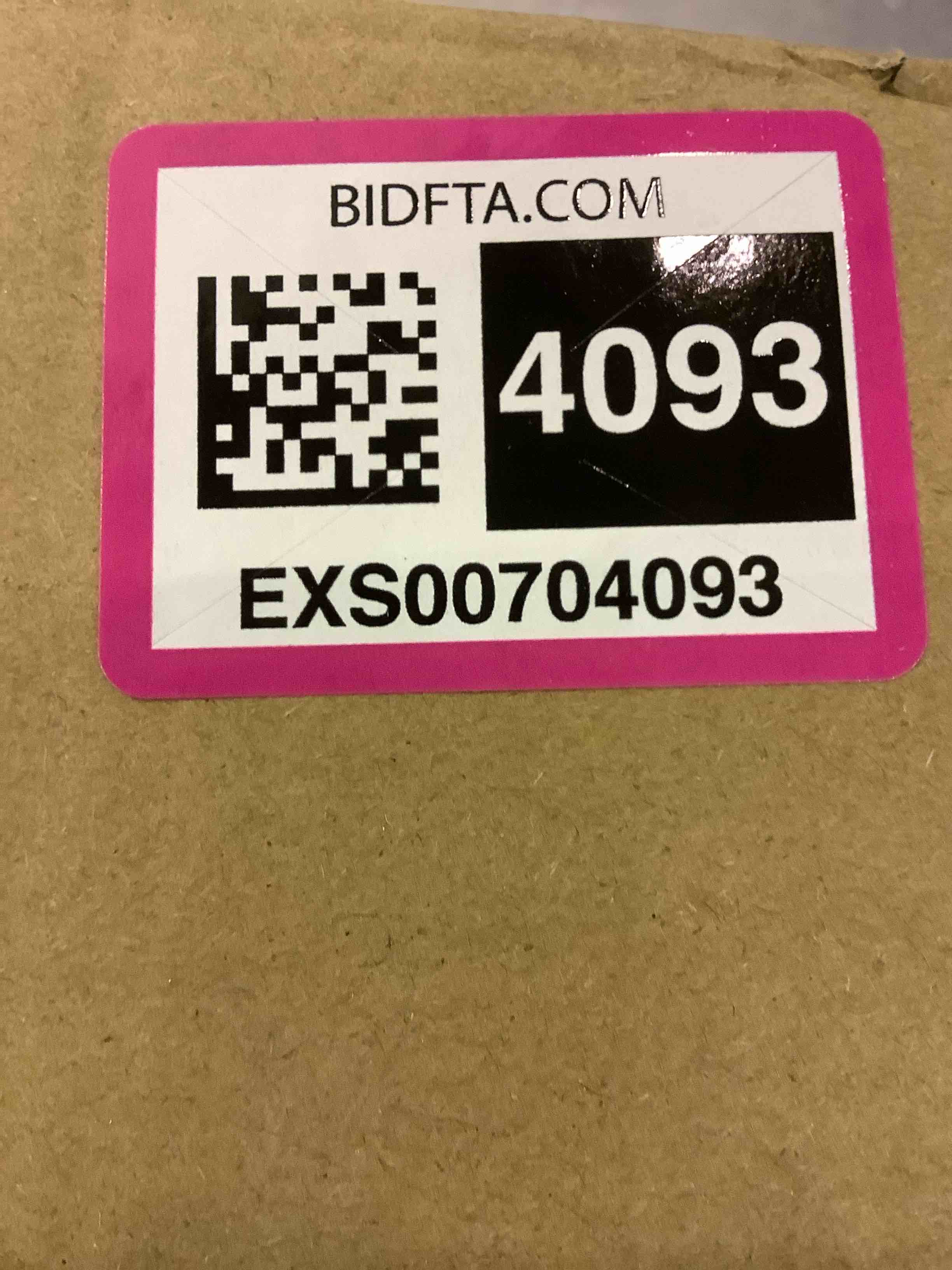 https://s3.amazonaws.com/lotting-images-prod/BargainHunt/EXS00704093_1706791655560.jpeg