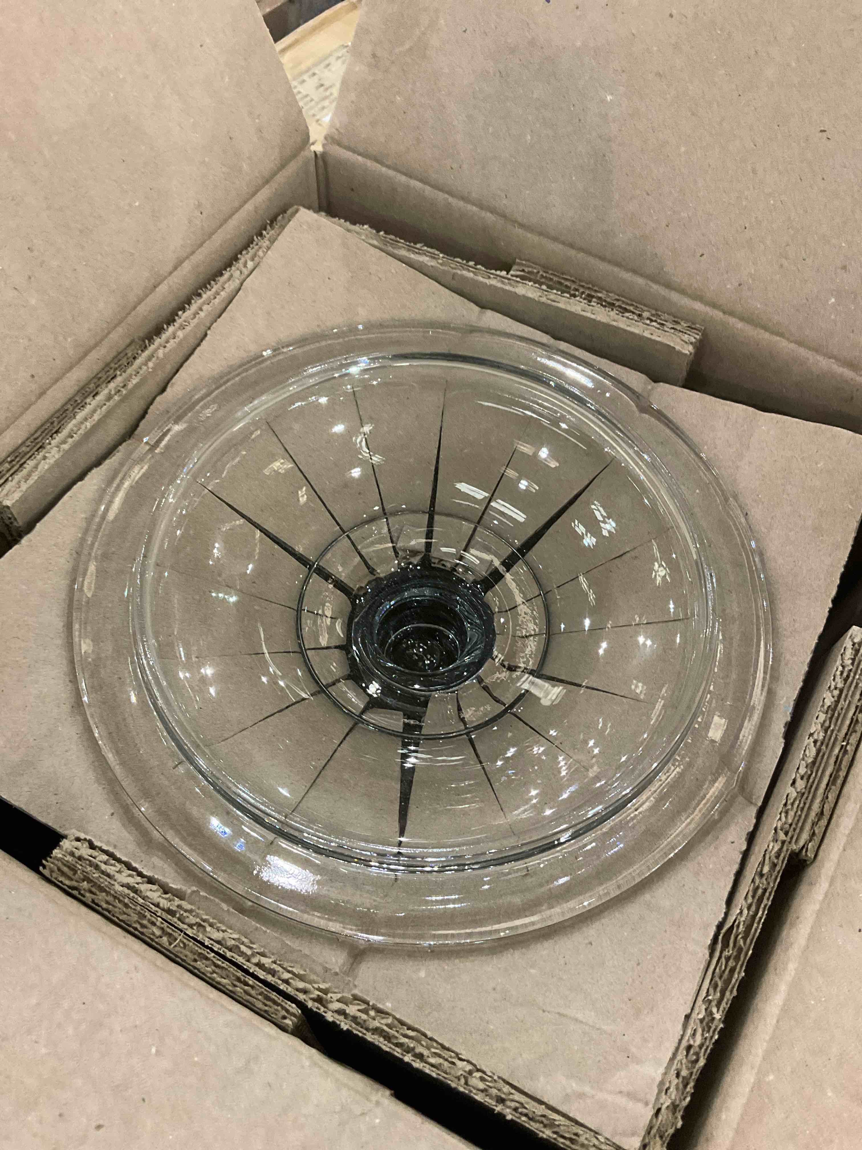 https://s3.amazonaws.com/lotting-images-prod/BargainHunt/EXS00704219_1709754783393.jpeg