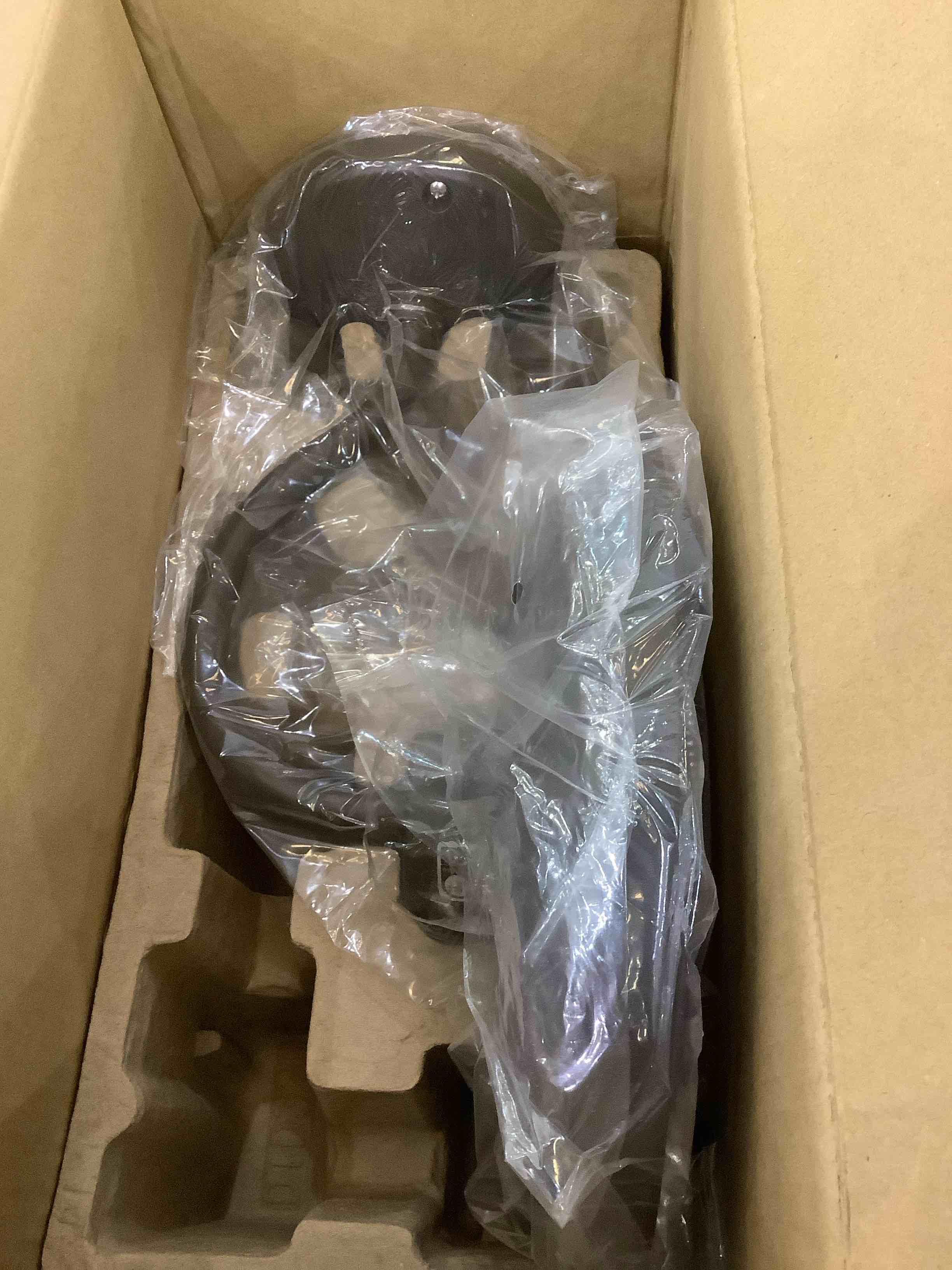 https://s3.amazonaws.com/lotting-images-prod/BargainHunt/EXS00704333_1706897846692.jpeg