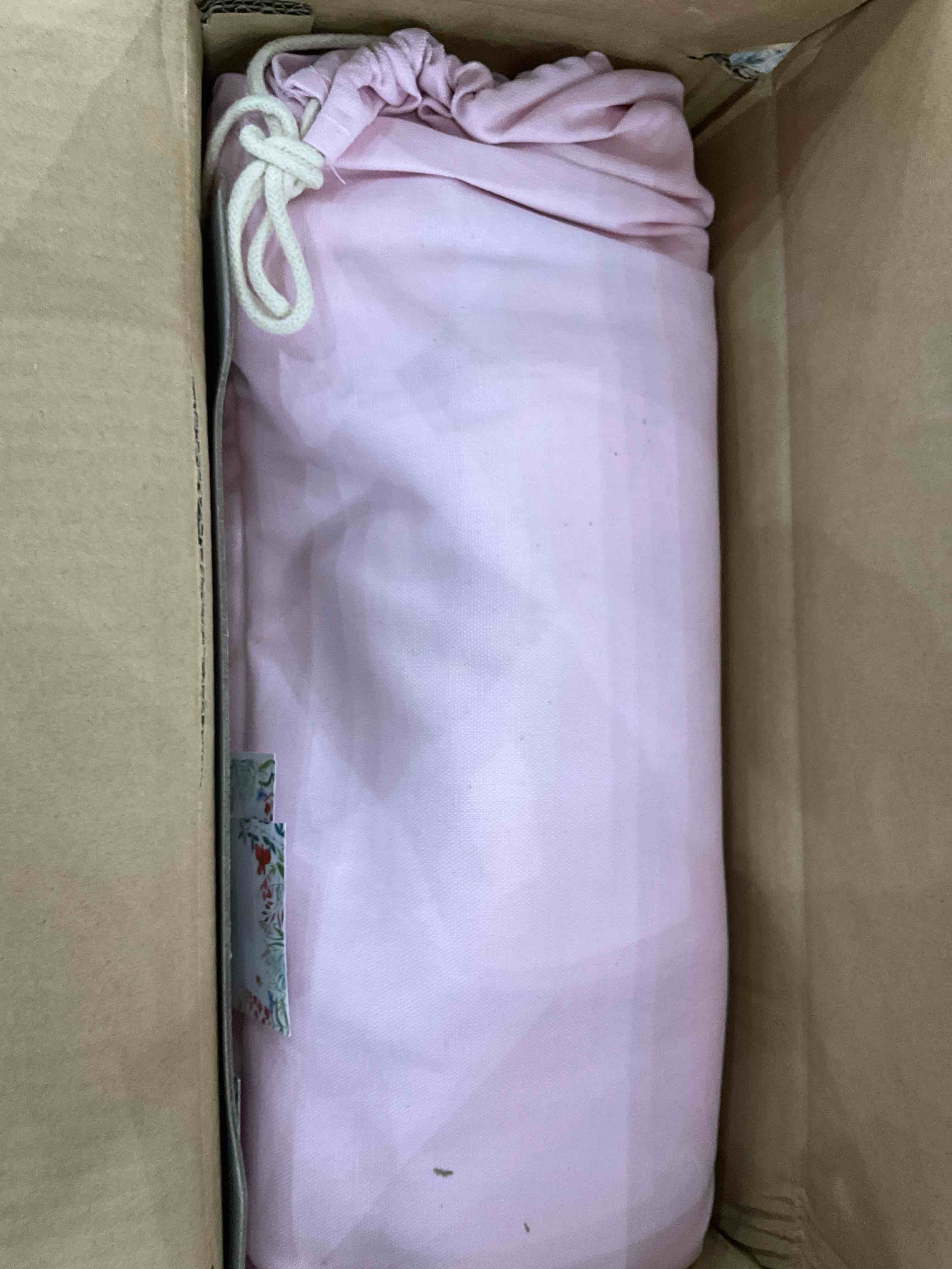 https://s3.amazonaws.com/lotting-images-prod/BargainHunt/EXS00705054_1706630156620.jpeg