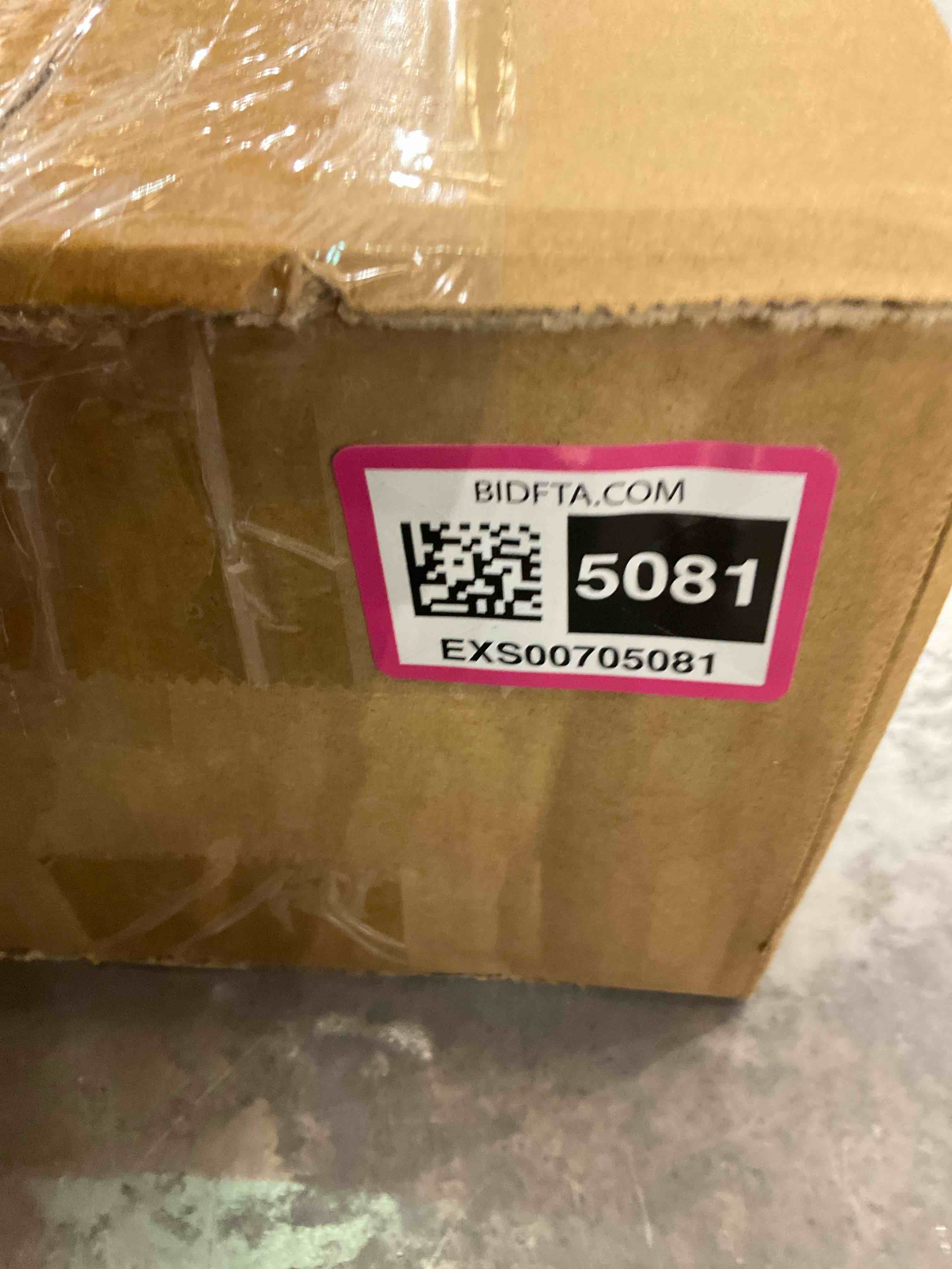 https://s3.amazonaws.com/lotting-images-prod/BargainHunt/EXS00705081_1706637415624.jpeg