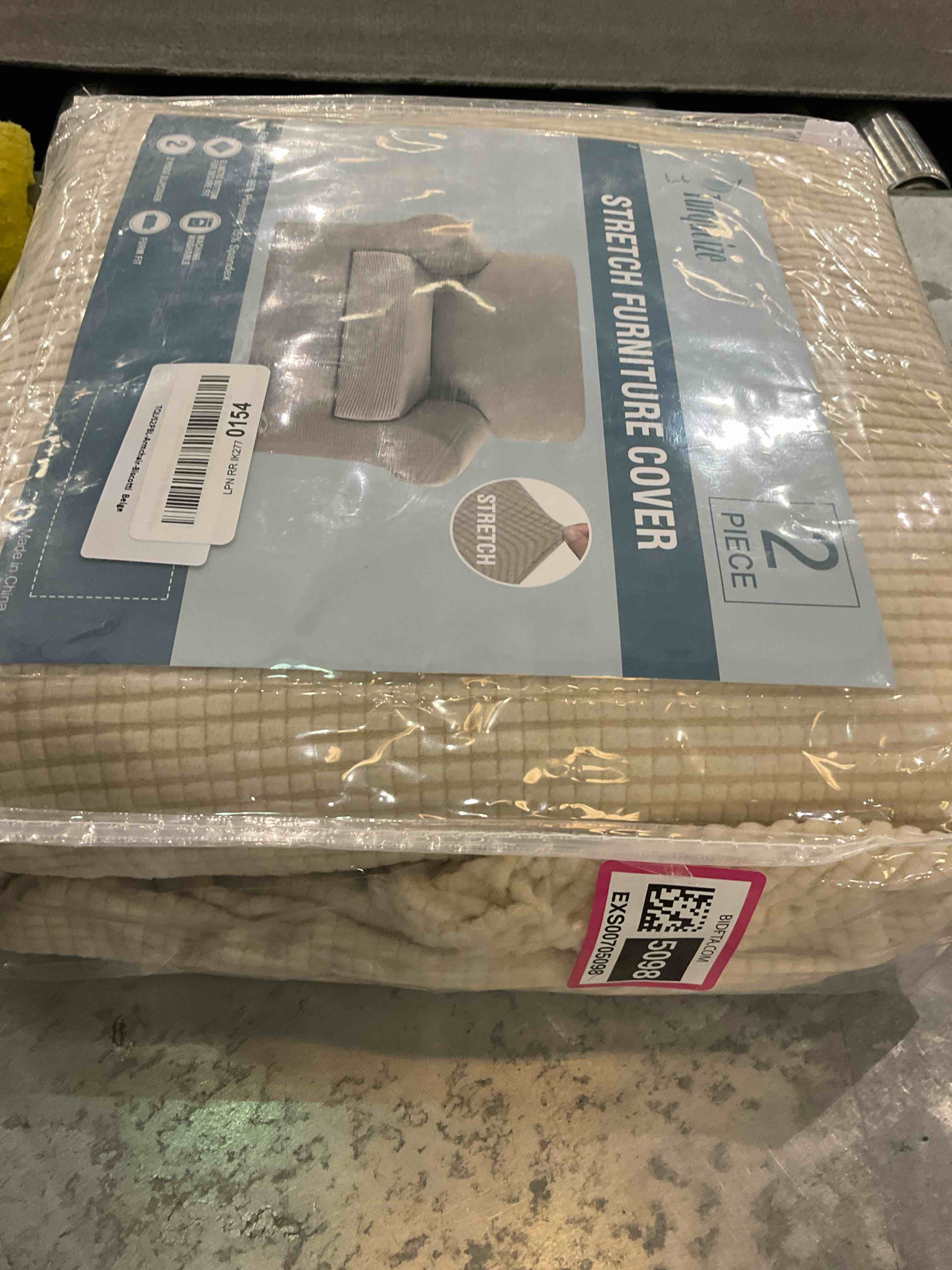 https://s3.amazonaws.com/lotting-images-prod/BargainHunt/EXS00705098_1706640106800.jpeg