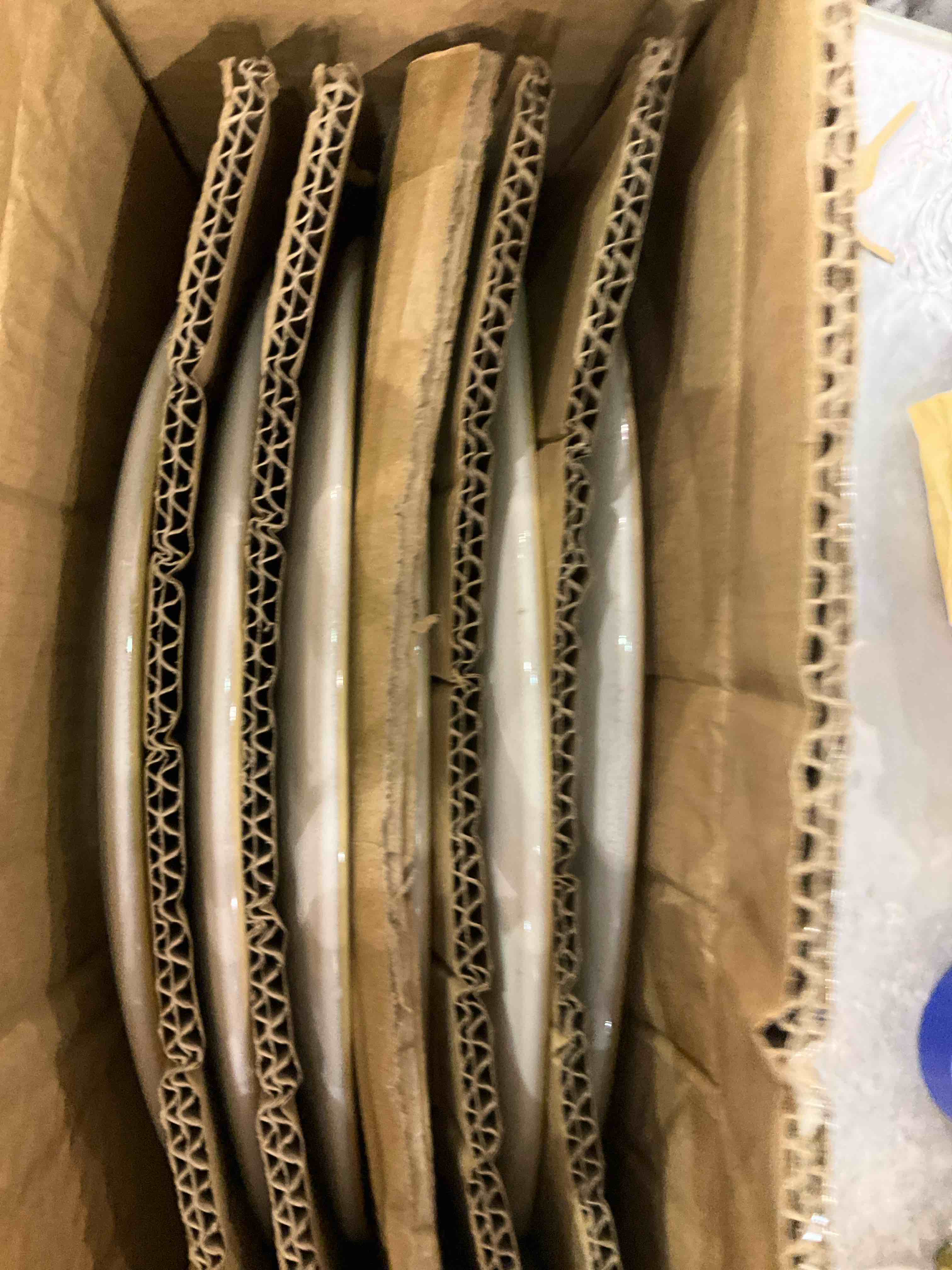 https://s3.amazonaws.com/lotting-images-prod/BargainHunt/EXS00705182_1706712376495.jpeg