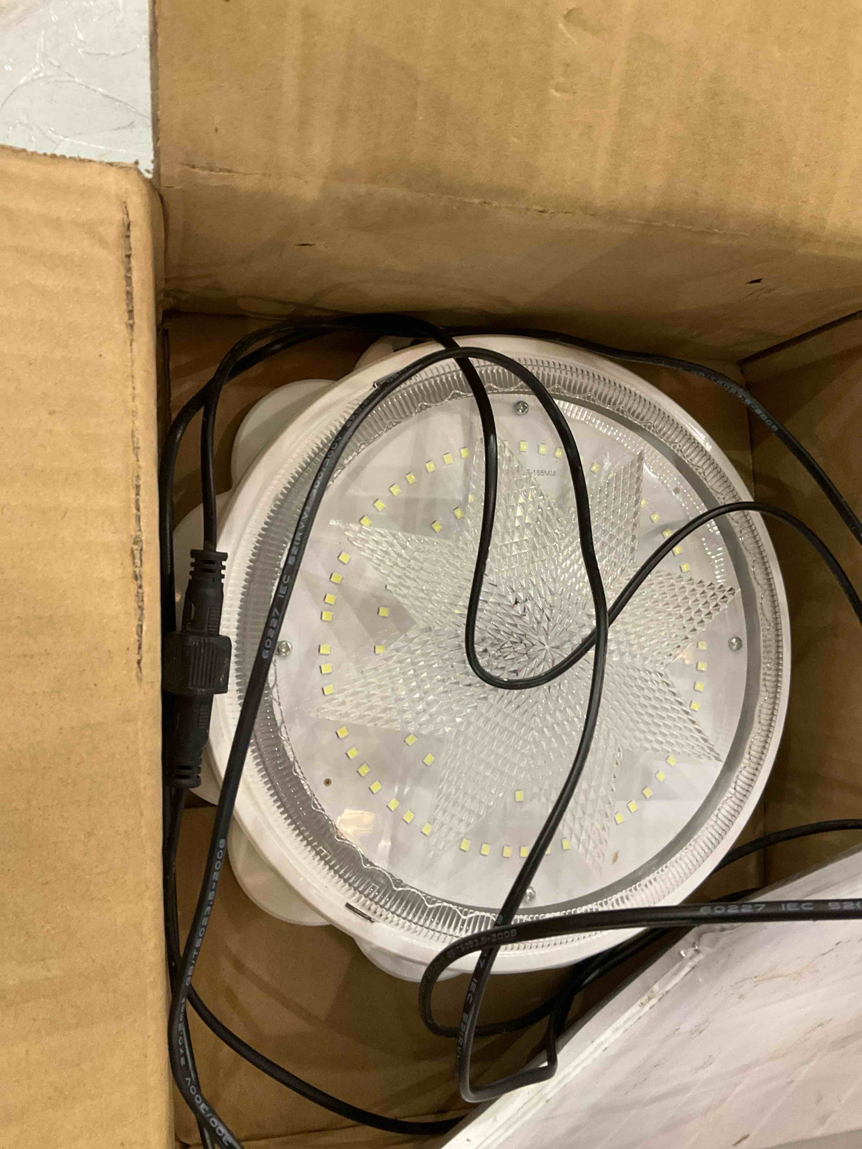 https://s3.amazonaws.com/lotting-images-prod/BargainHunt/EXS00705269_1706729317476.jpeg