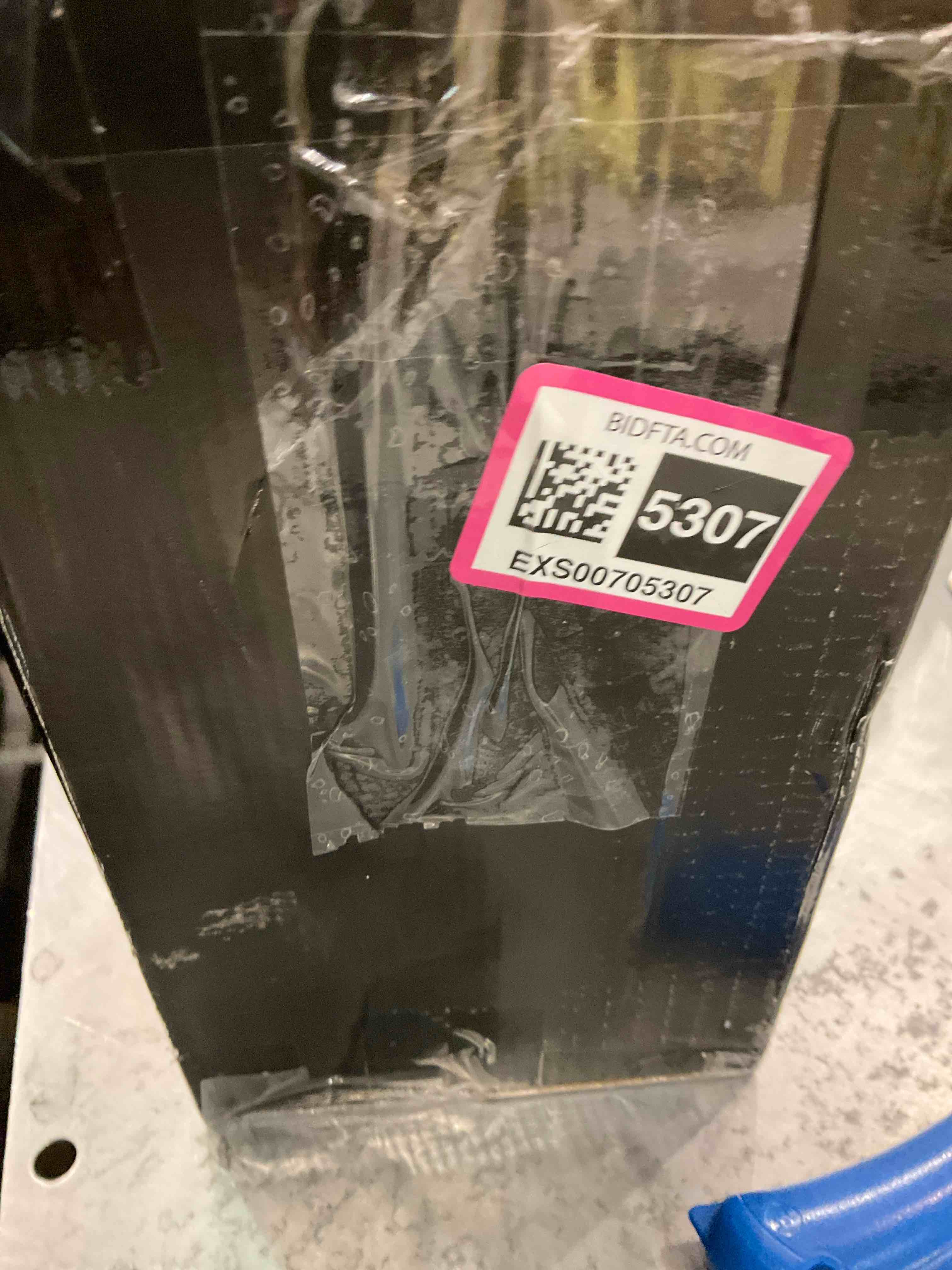 https://s3.amazonaws.com/lotting-images-prod/BargainHunt/EXS00705307_1706790918848.jpeg