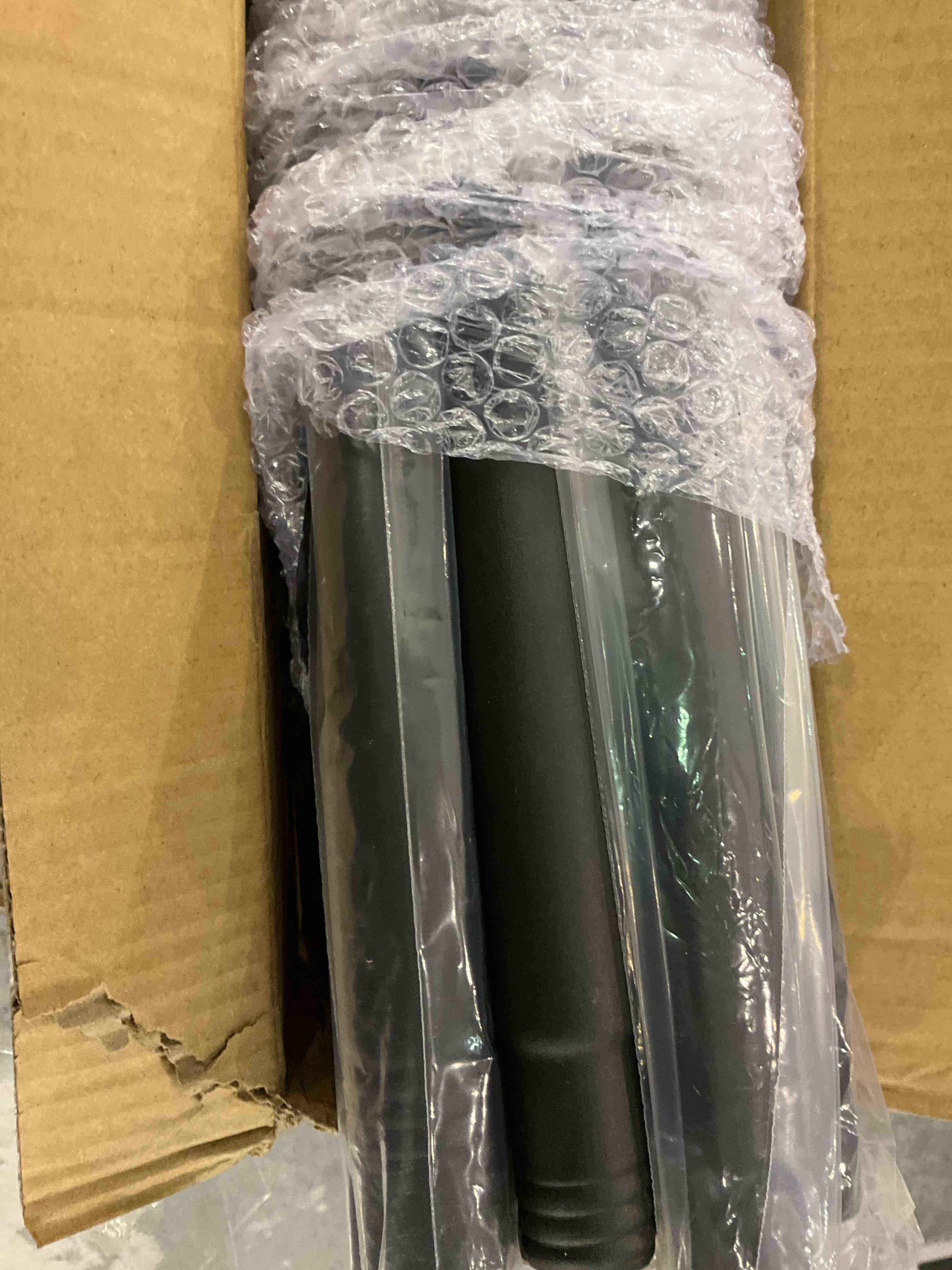 https://s3.amazonaws.com/lotting-images-prod/BargainHunt/EXS00705797_1707309864755.jpeg