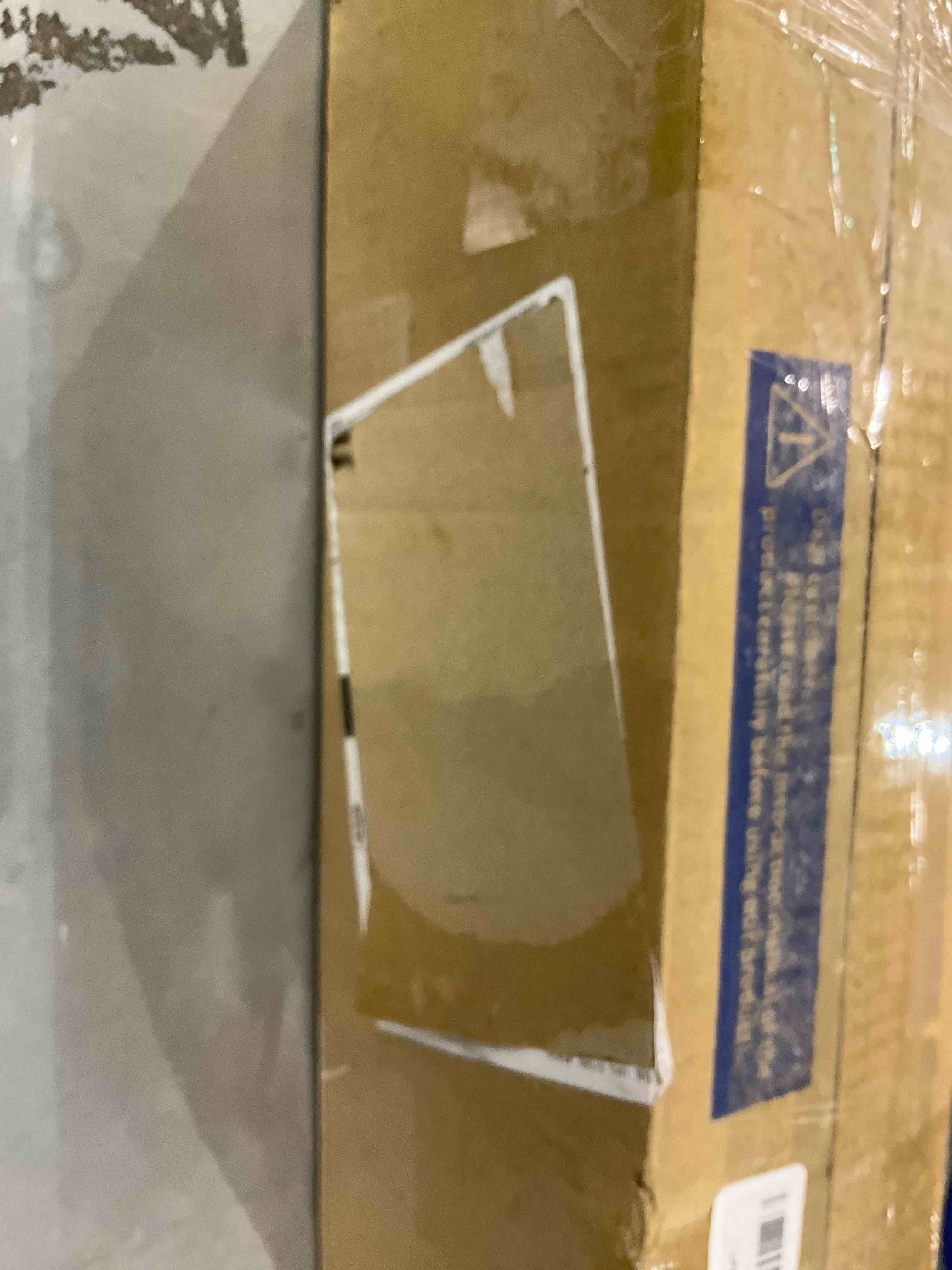 https://s3.amazonaws.com/lotting-images-prod/BargainHunt/EXS00705797_1707309898768.jpeg