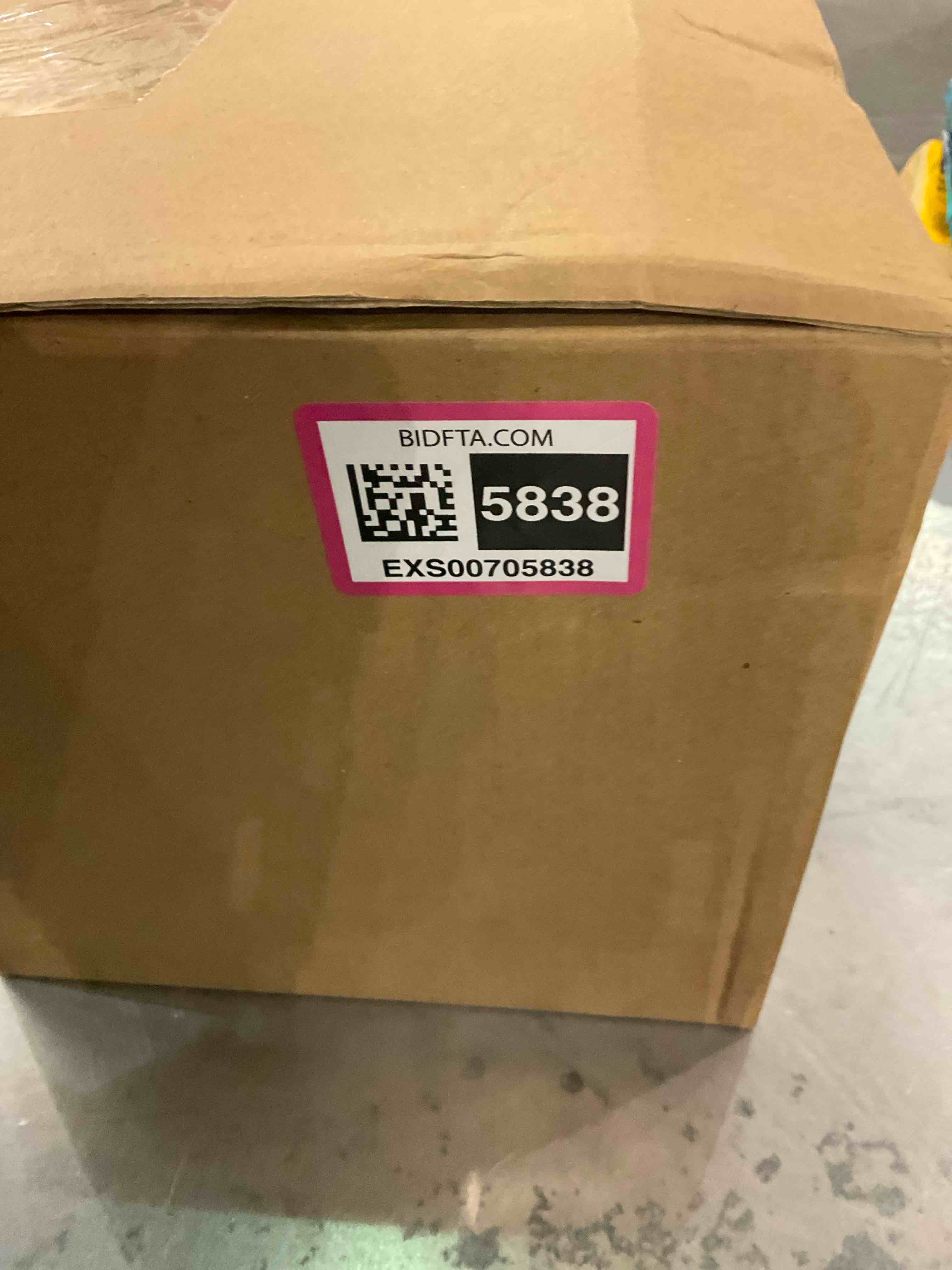 https://s3.amazonaws.com/lotting-images-prod/BargainHunt/EXS00705838_1707317345916.jpeg