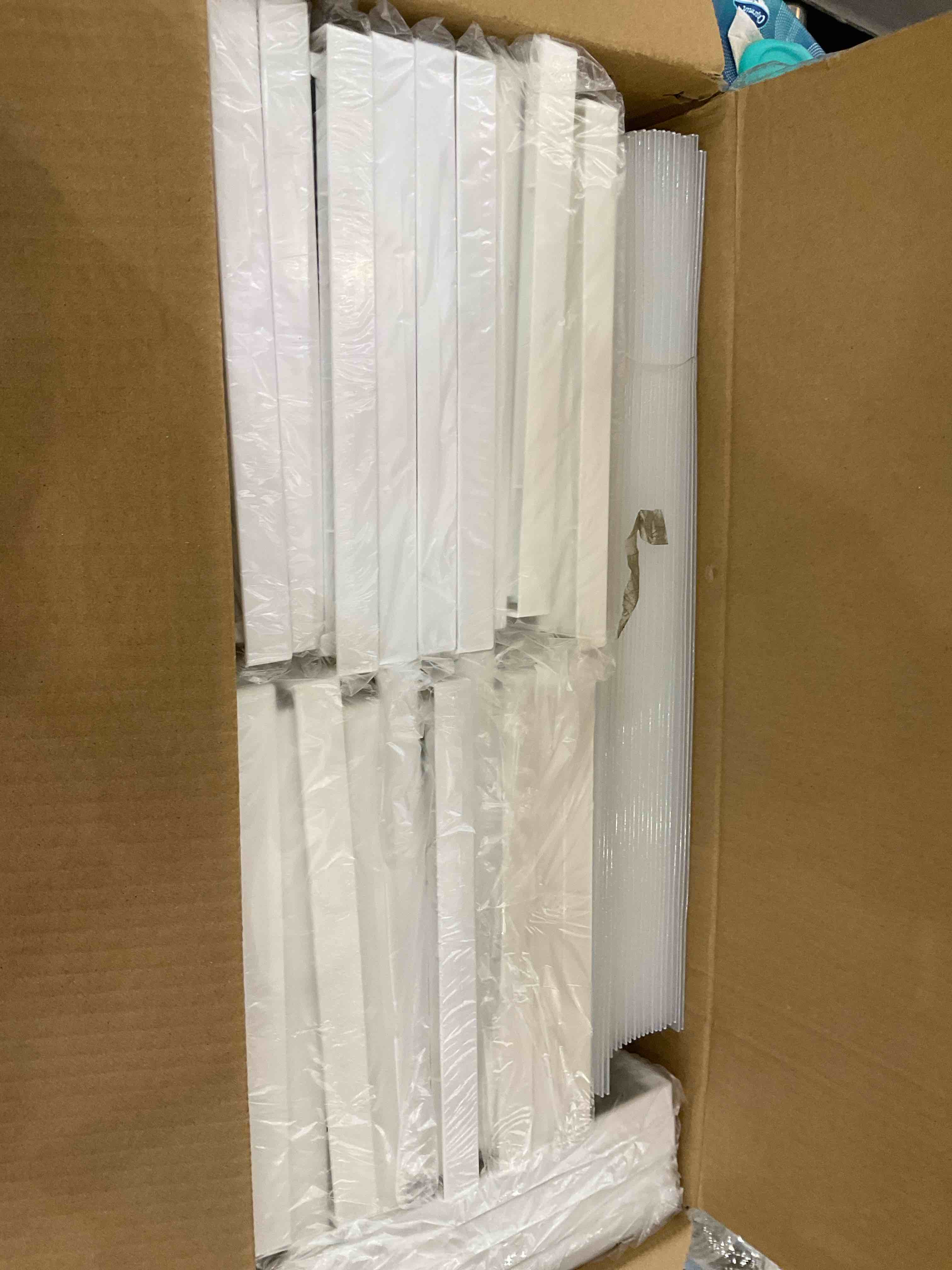https://s3.amazonaws.com/lotting-images-prod/BargainHunt/EXS00705852_1707319726966.jpeg
