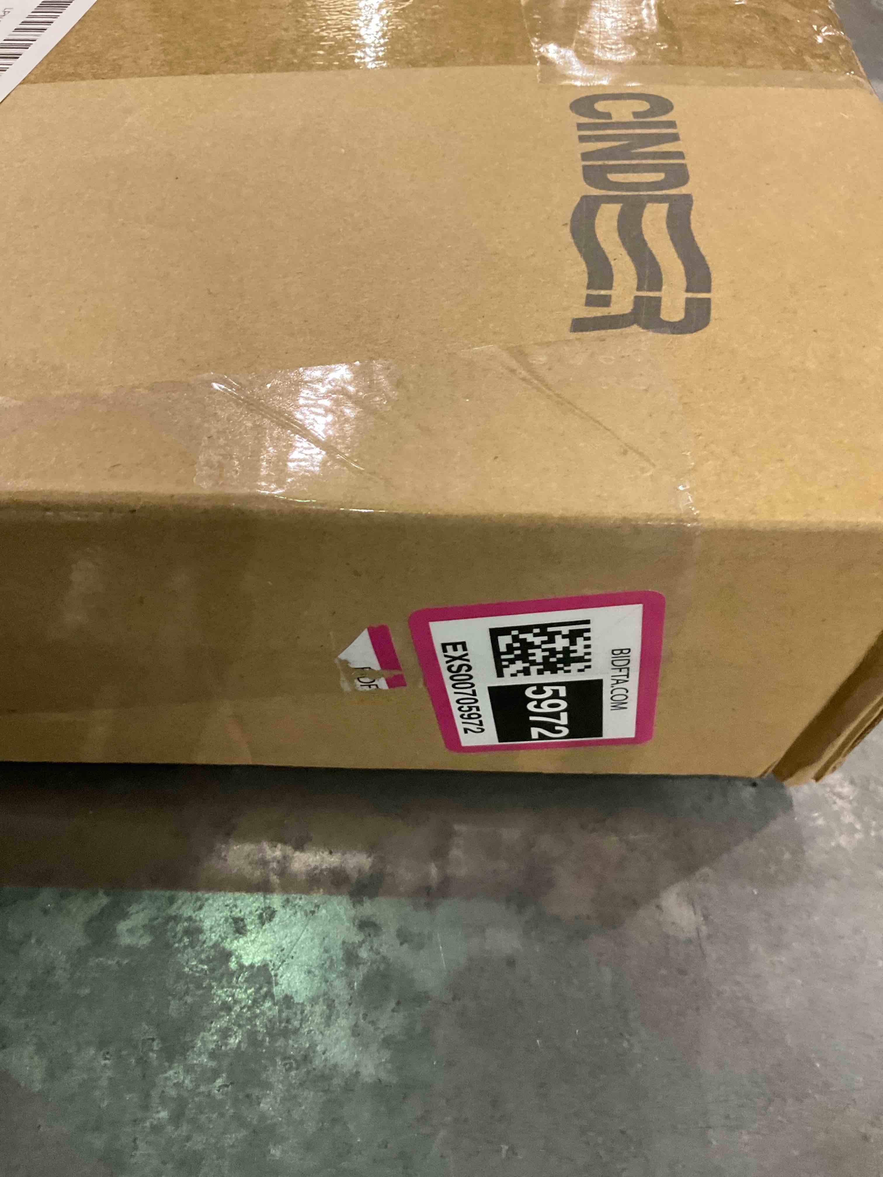 https://s3.amazonaws.com/lotting-images-prod/BargainHunt/EXS00705972_1707396163749.jpeg