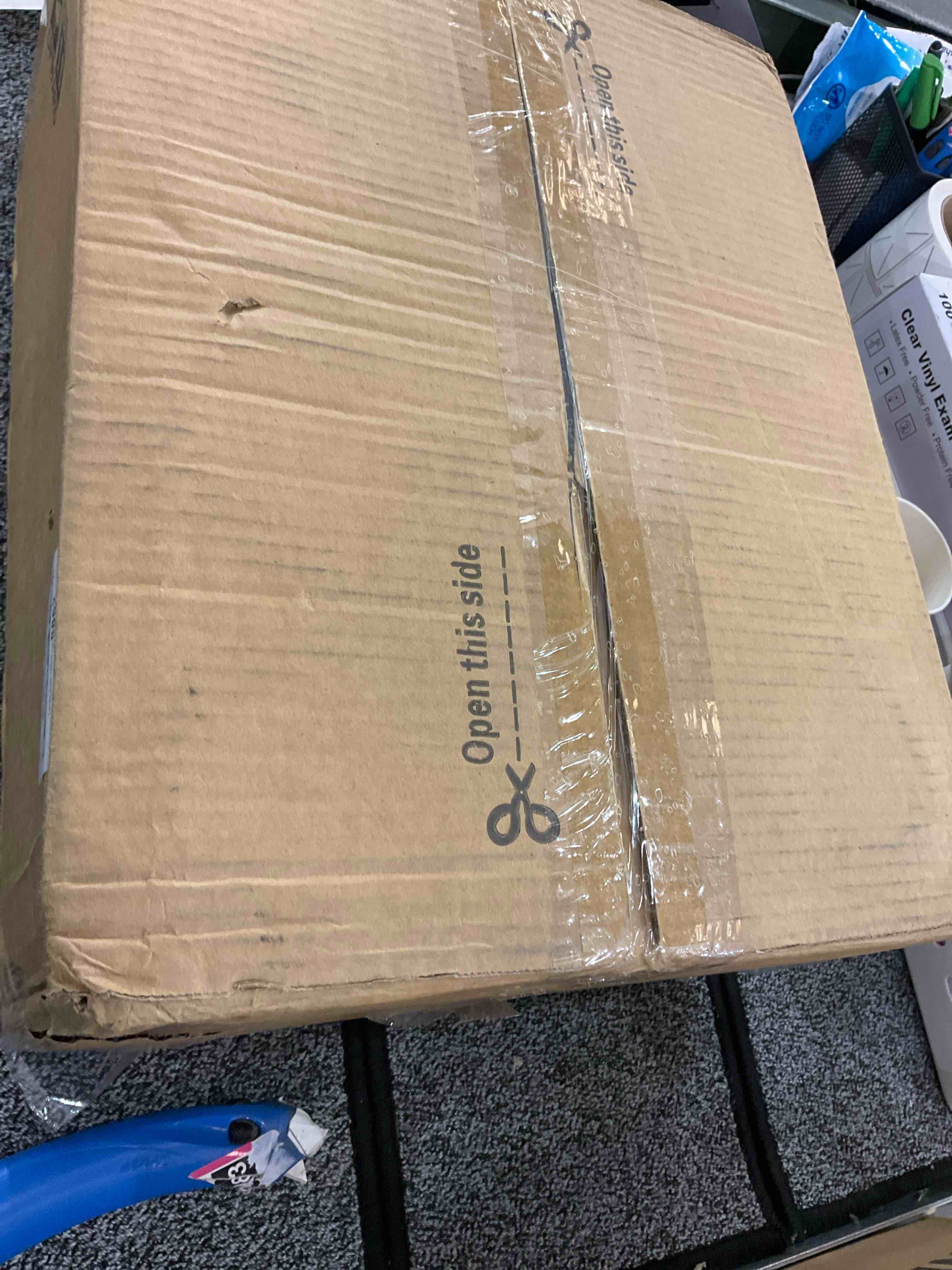 https://s3.amazonaws.com/lotting-images-prod/BargainHunt/EXS00706187_1706626643146.jpeg