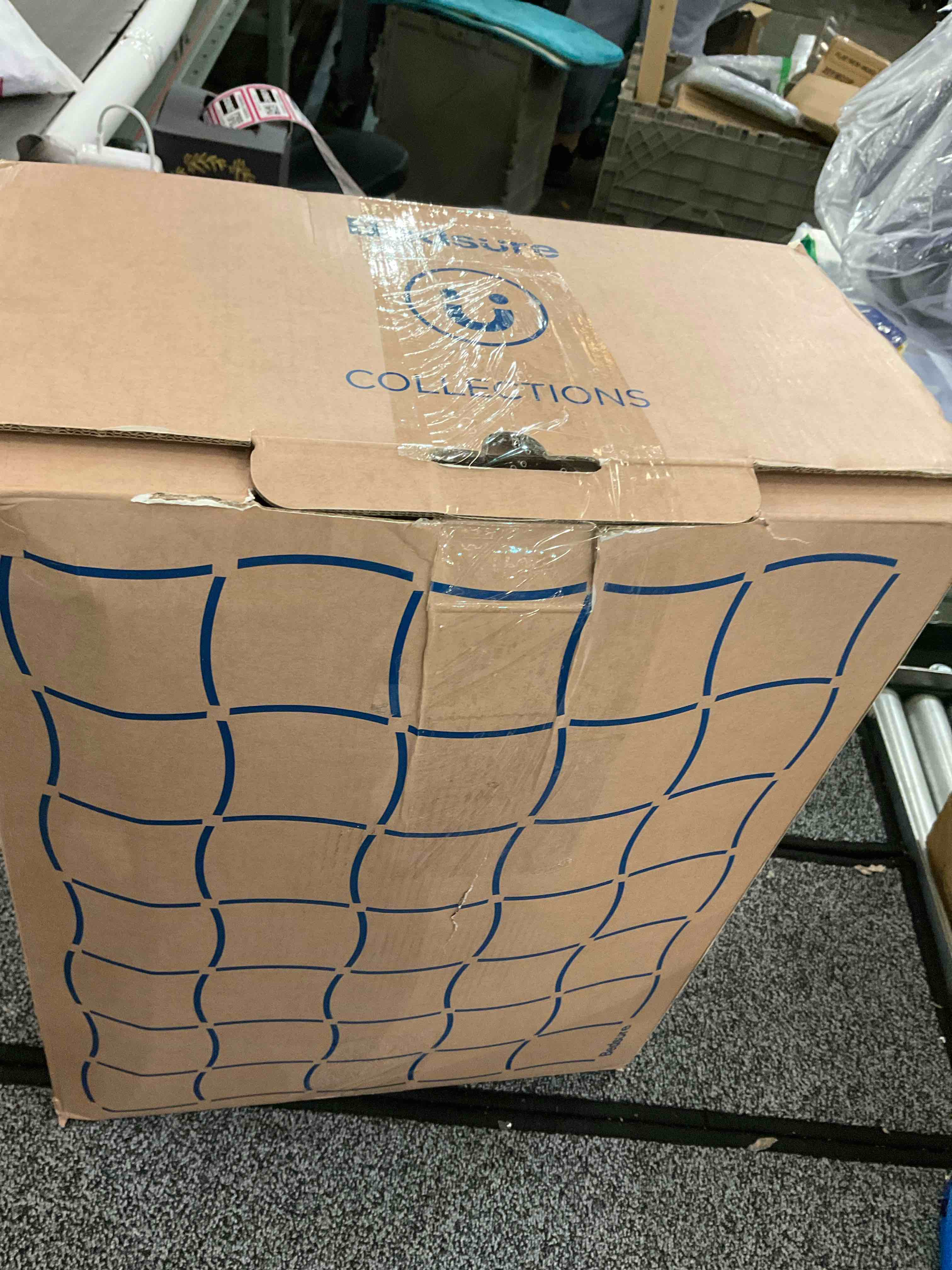 https://s3.amazonaws.com/lotting-images-prod/BargainHunt/EXS00706228_1706636939195.jpeg