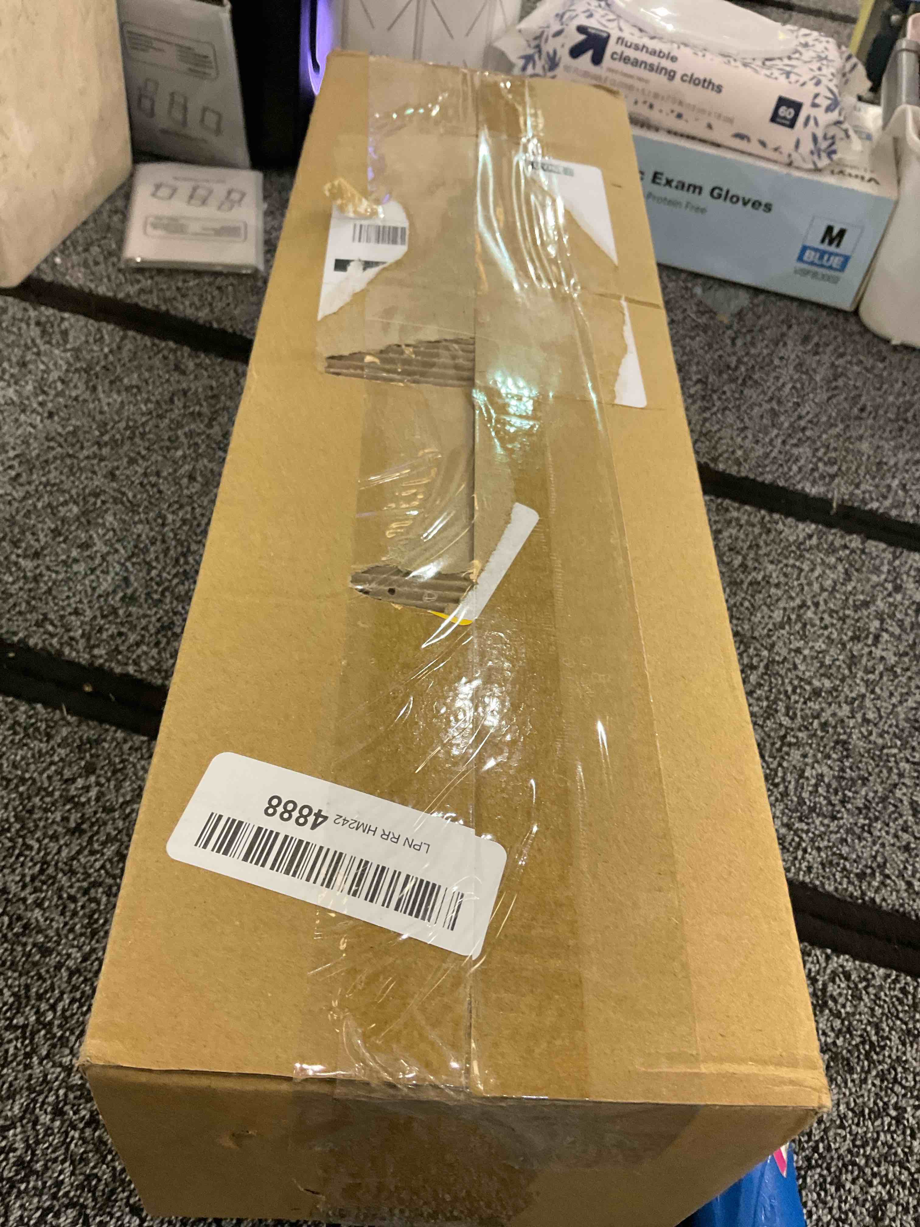 https://s3.amazonaws.com/lotting-images-prod/BargainHunt/EXS00706395_1706723305425.jpeg