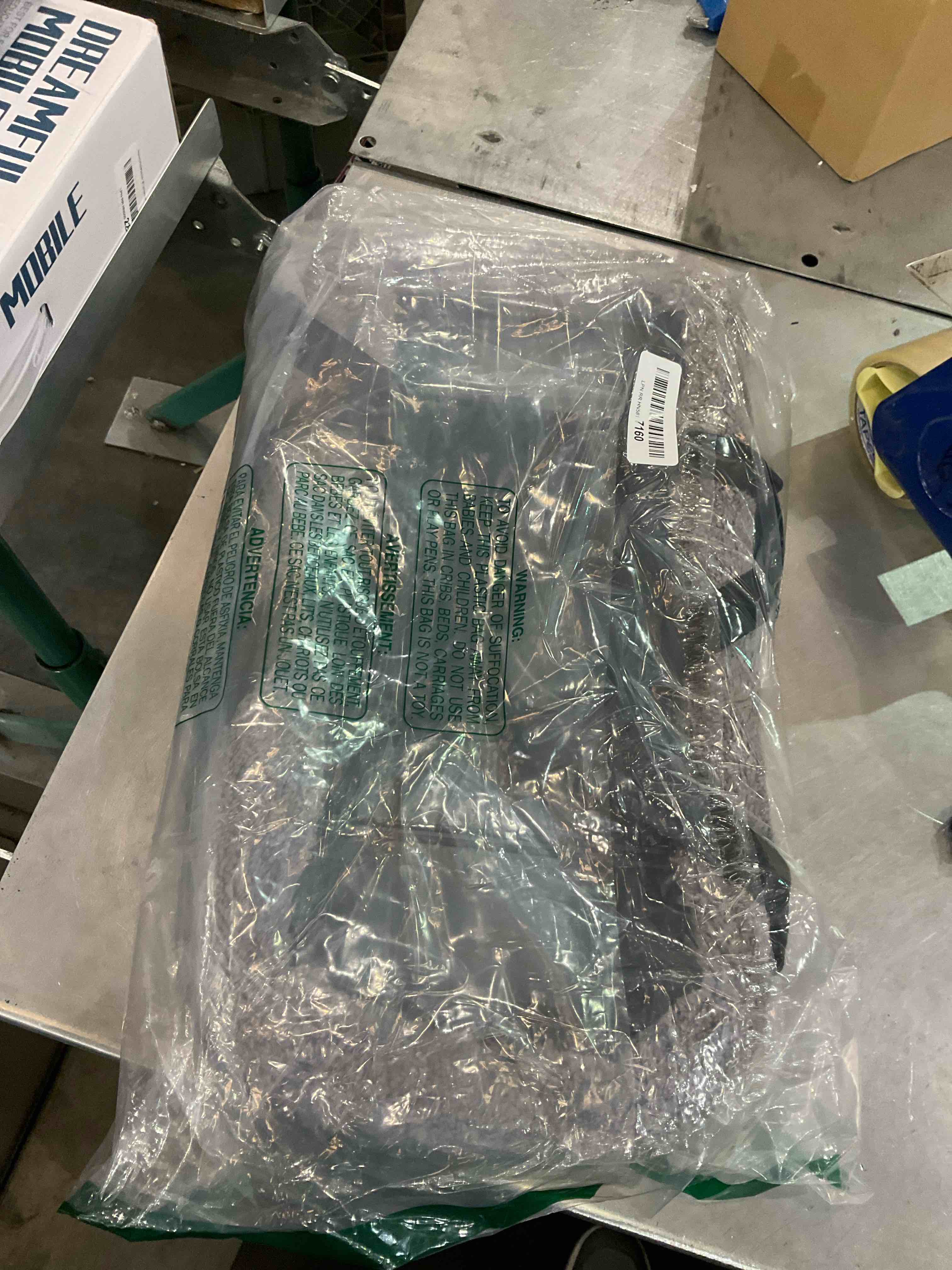 https://s3.amazonaws.com/lotting-images-prod/BargainHunt/EXS00706807_1707420654941.jpeg