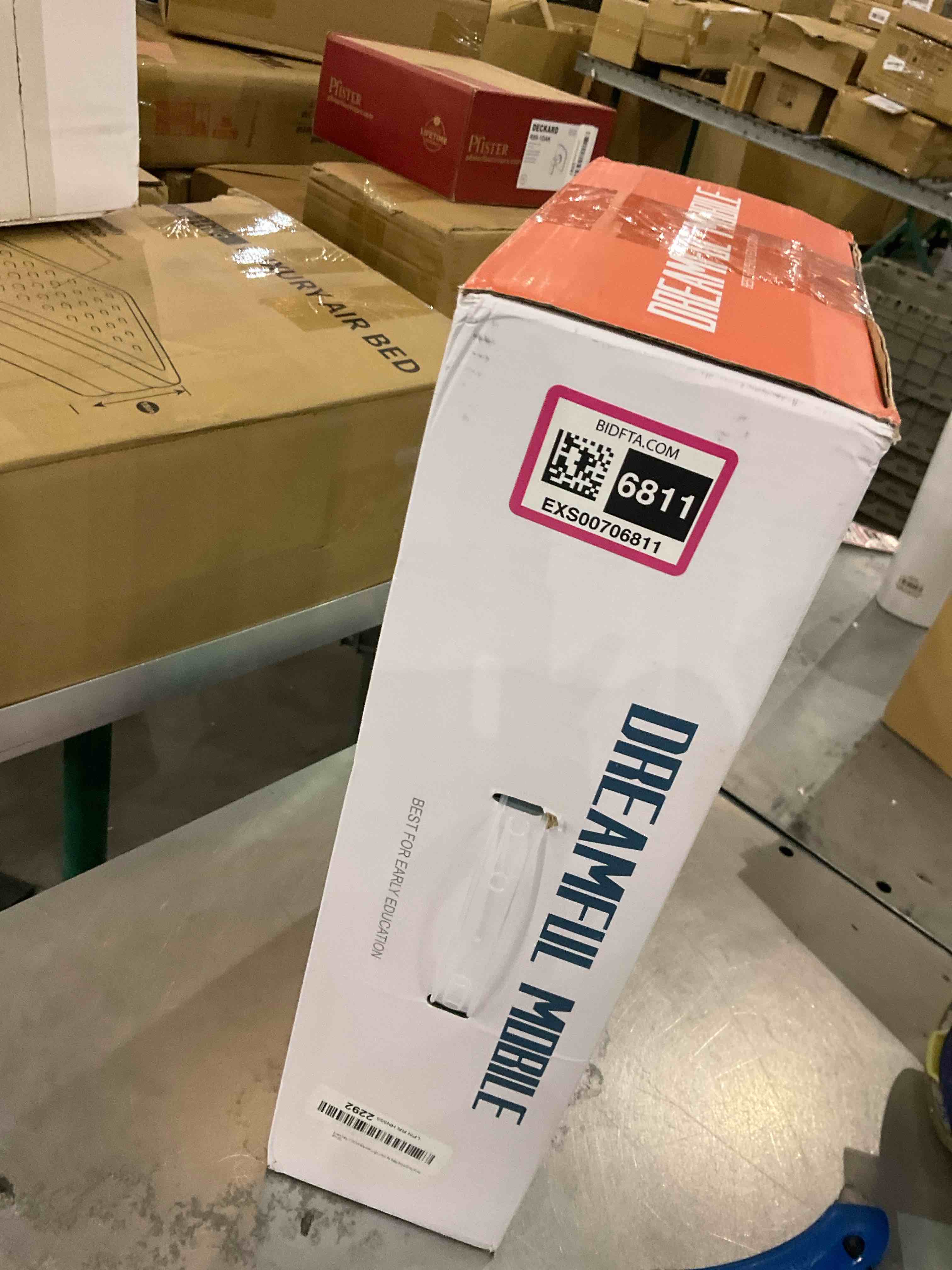 https://s3.amazonaws.com/lotting-images-prod/BargainHunt/EXS00706811_1707420905500.jpeg
