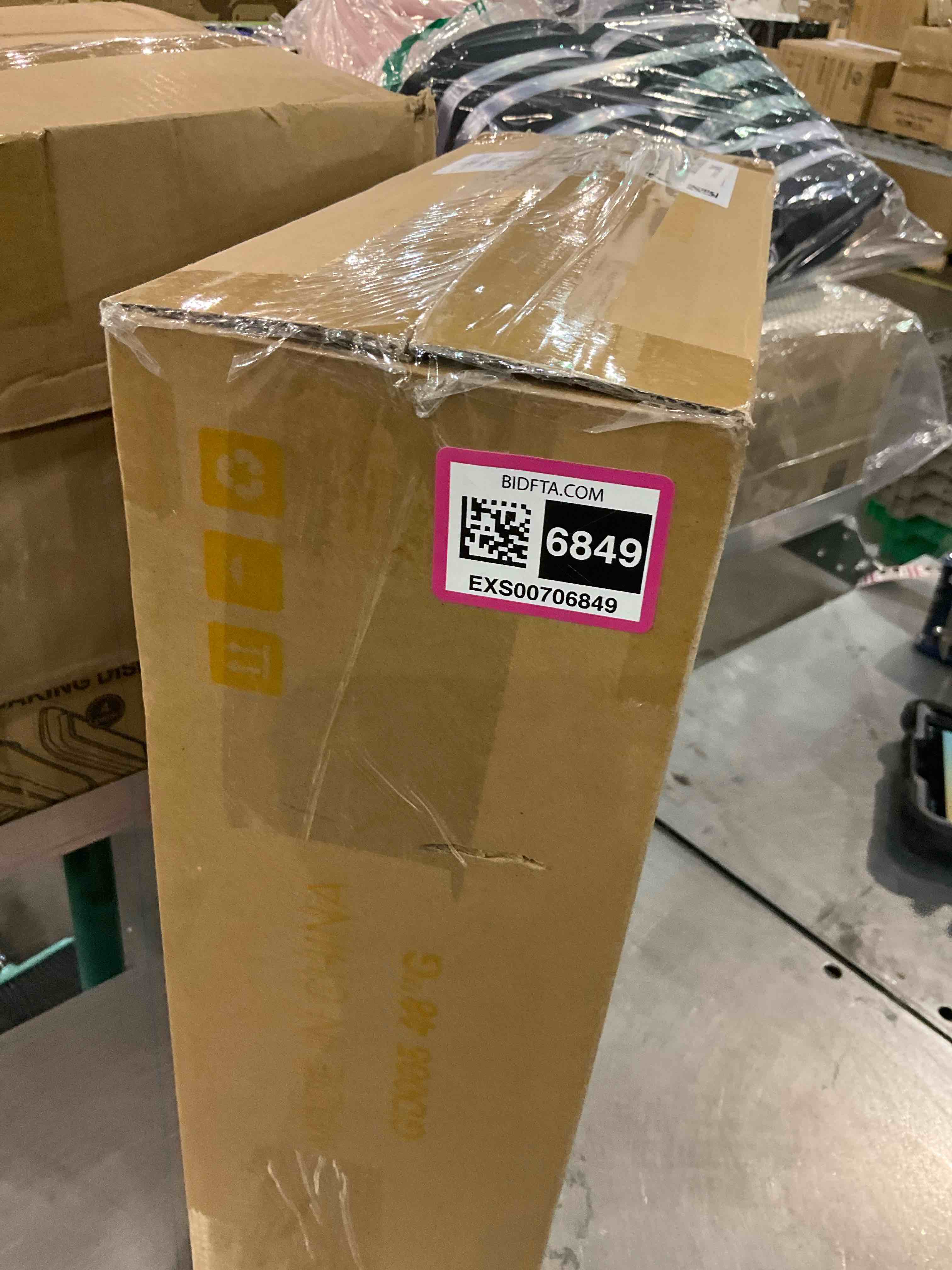https://s3.amazonaws.com/lotting-images-prod/BargainHunt/EXS00706849_1707482195393.jpeg