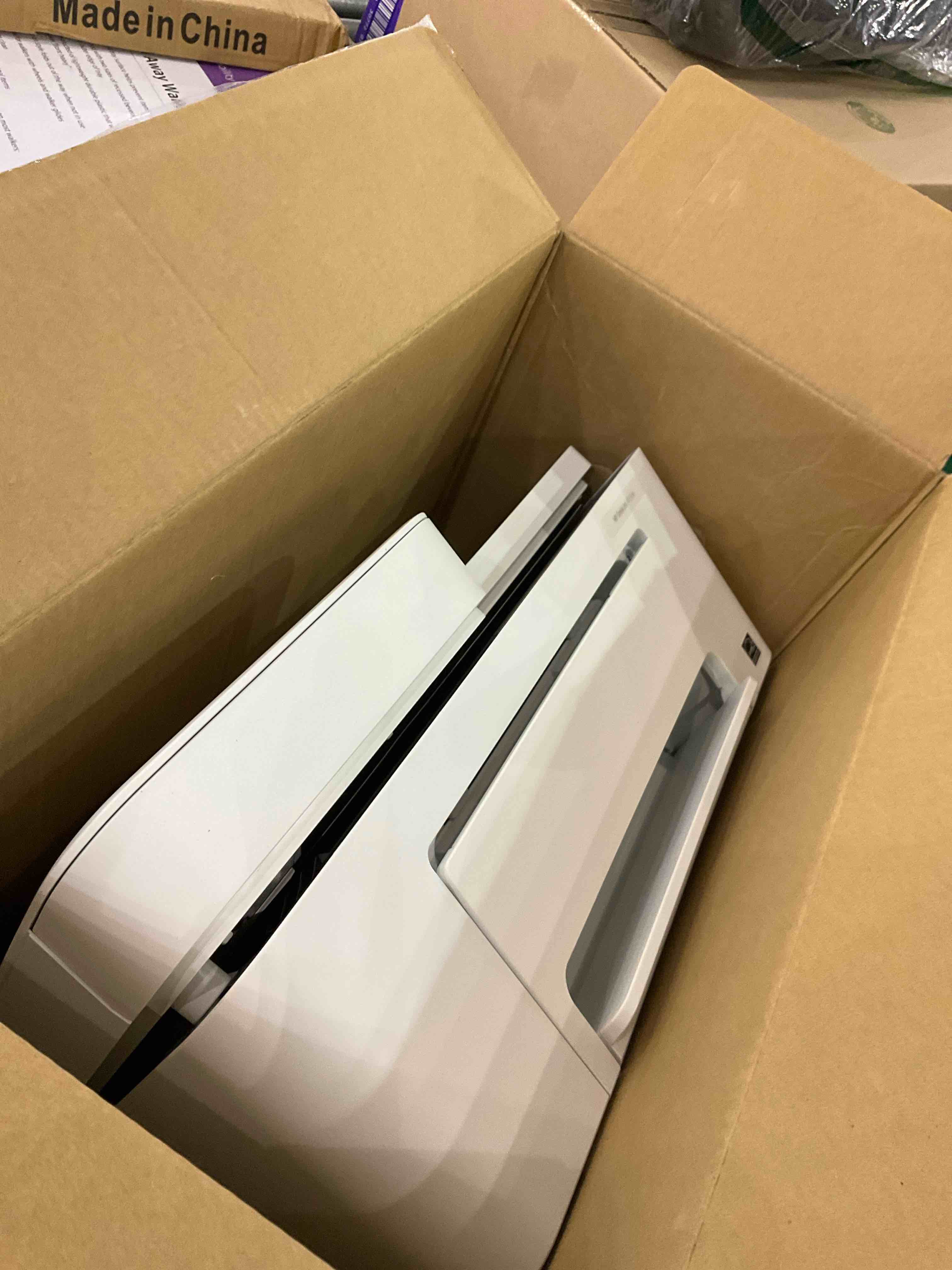 https://s3.amazonaws.com/lotting-images-prod/BargainHunt/EXS00706901_1707489261661.jpeg