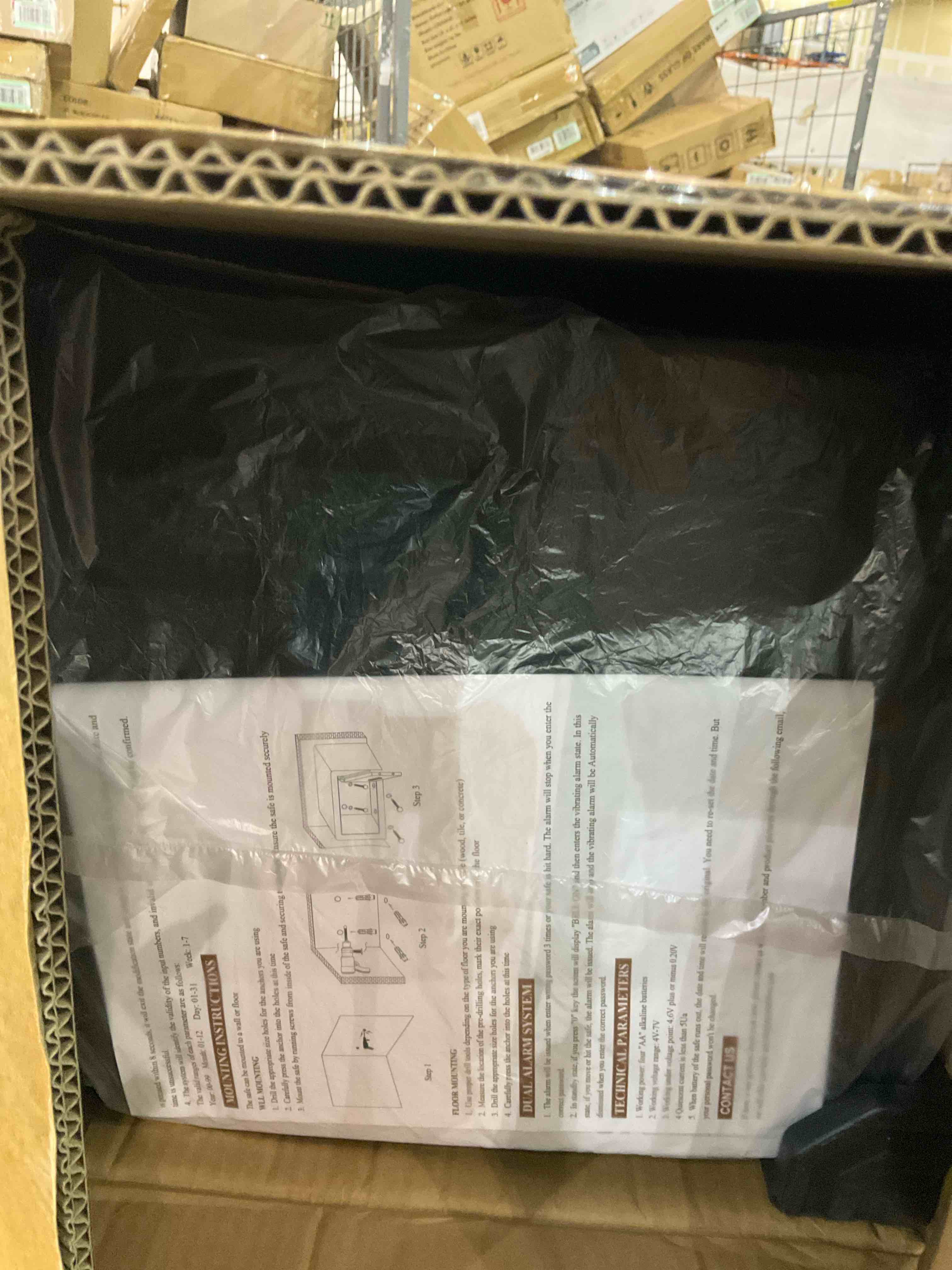 https://s3.amazonaws.com/lotting-images-prod/BargainHunt/EXS00706905_1707489651361.jpeg