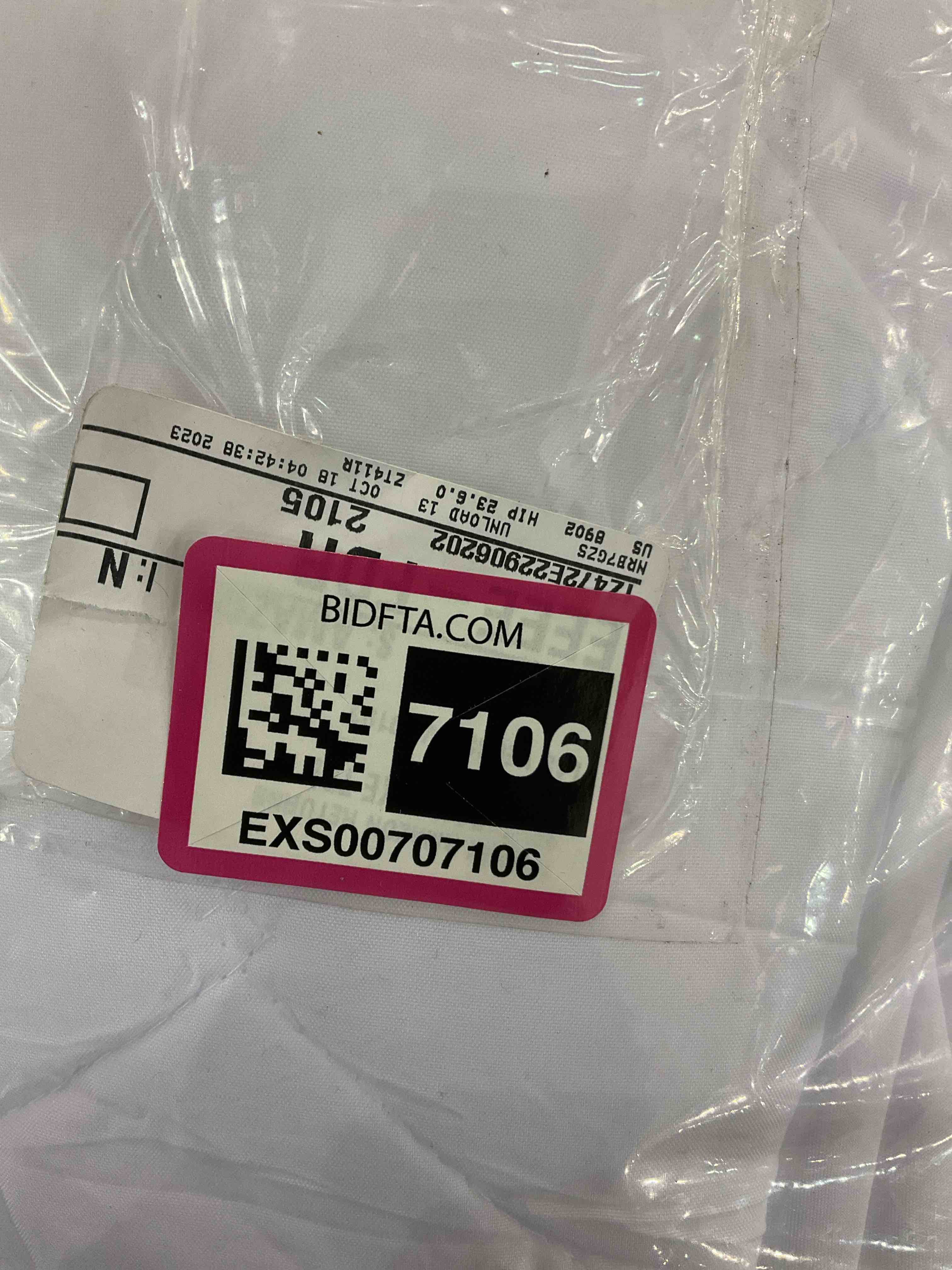 https://s3.amazonaws.com/lotting-images-prod/BargainHunt/EXS00707106_1706552502814.jpeg