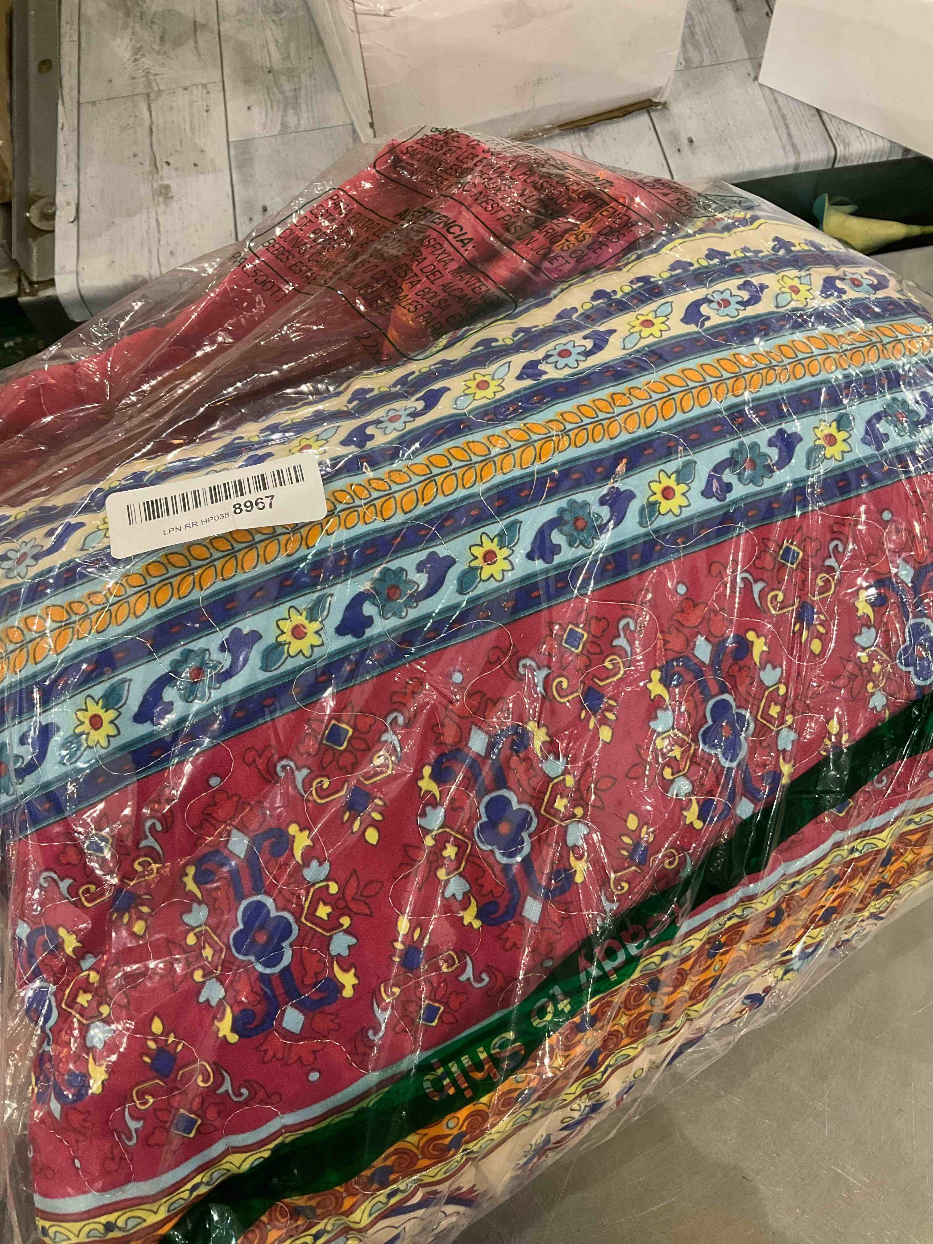 https://s3.amazonaws.com/lotting-images-prod/BargainHunt/EXS00707178_1706625904238.jpeg