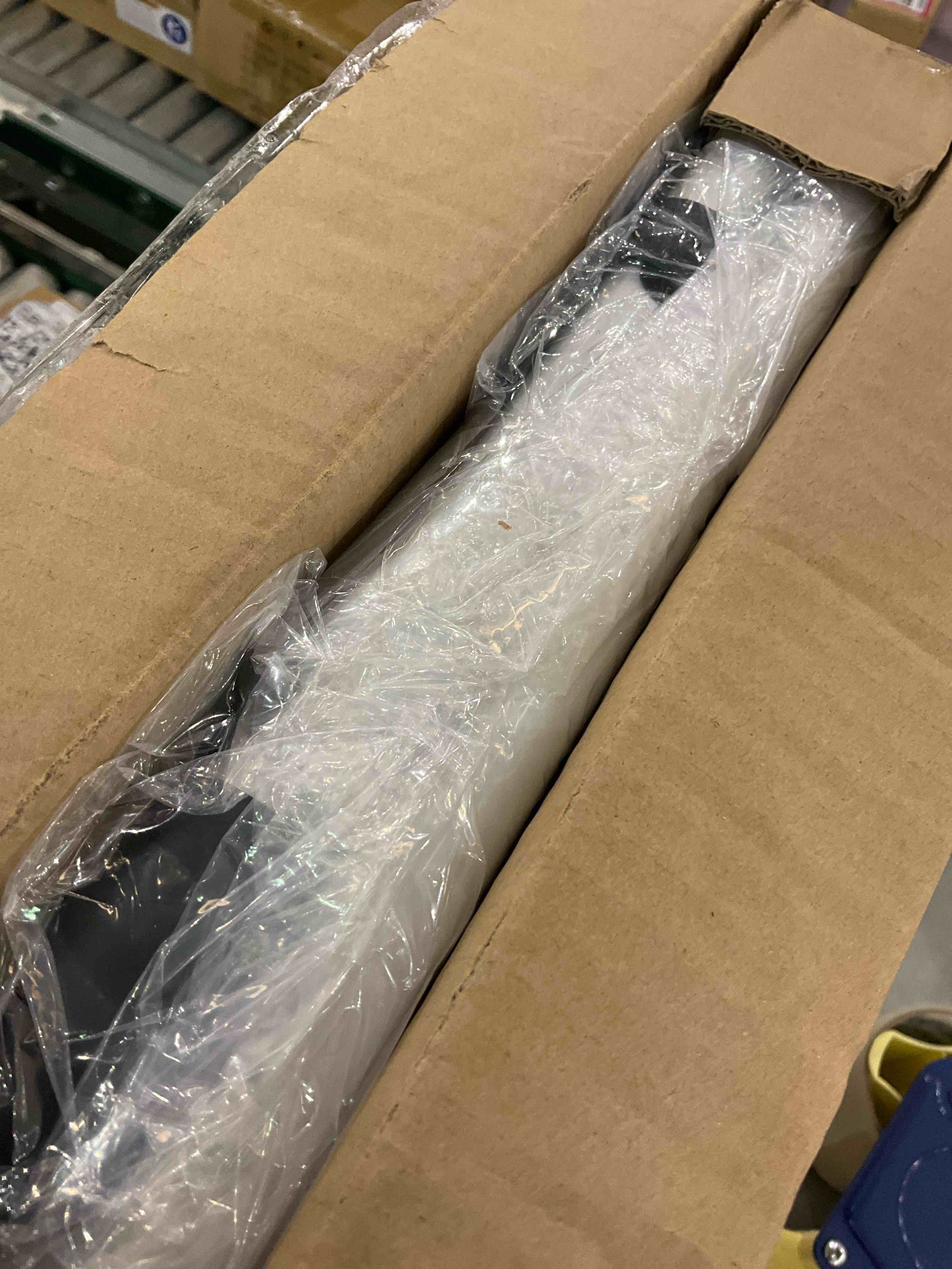 https://s3.amazonaws.com/lotting-images-prod/BargainHunt/EXS00707211_1706631154166.jpeg