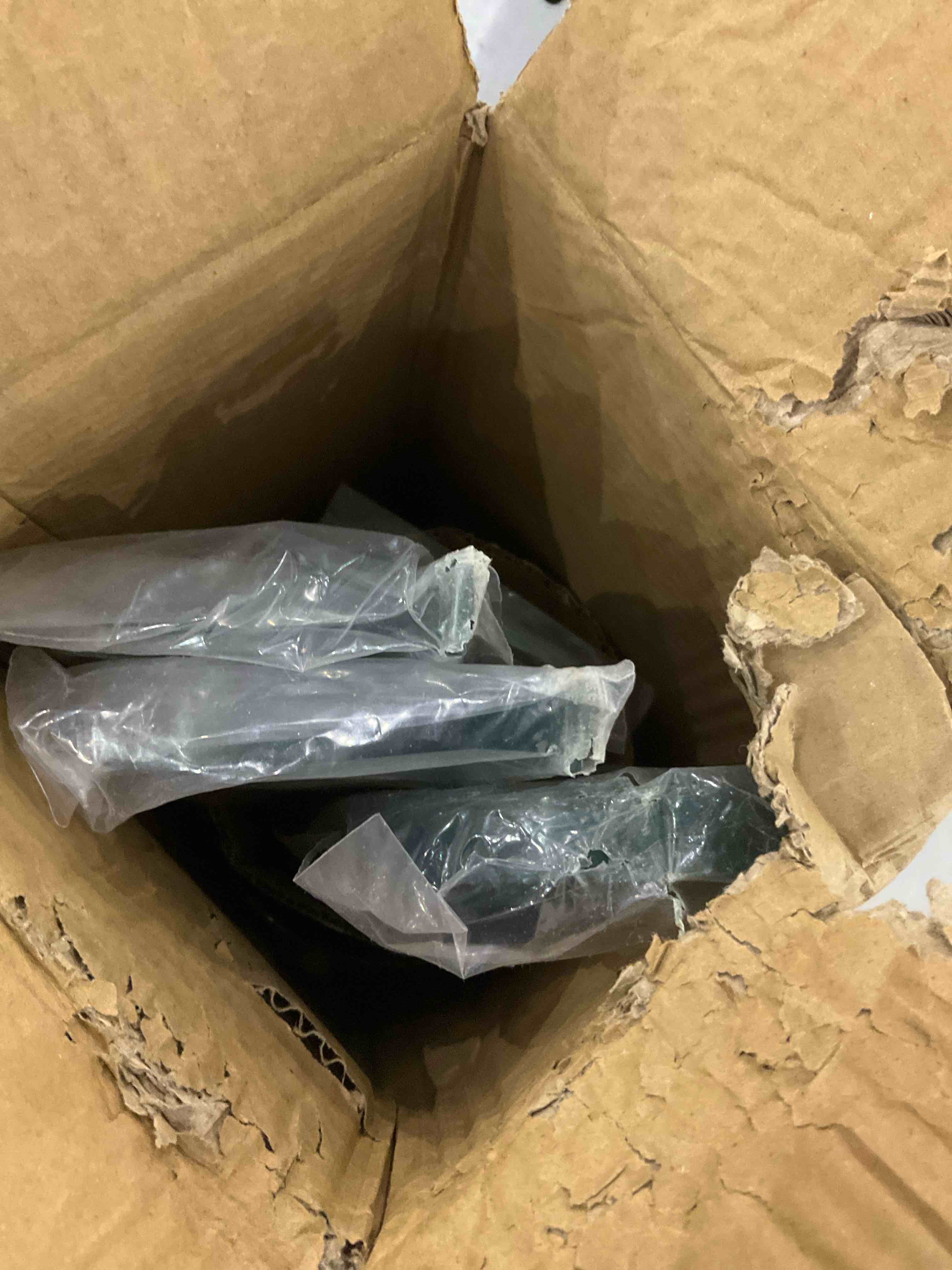https://s3.amazonaws.com/lotting-images-prod/BargainHunt/EXS00707429_1706791625531.jpeg
