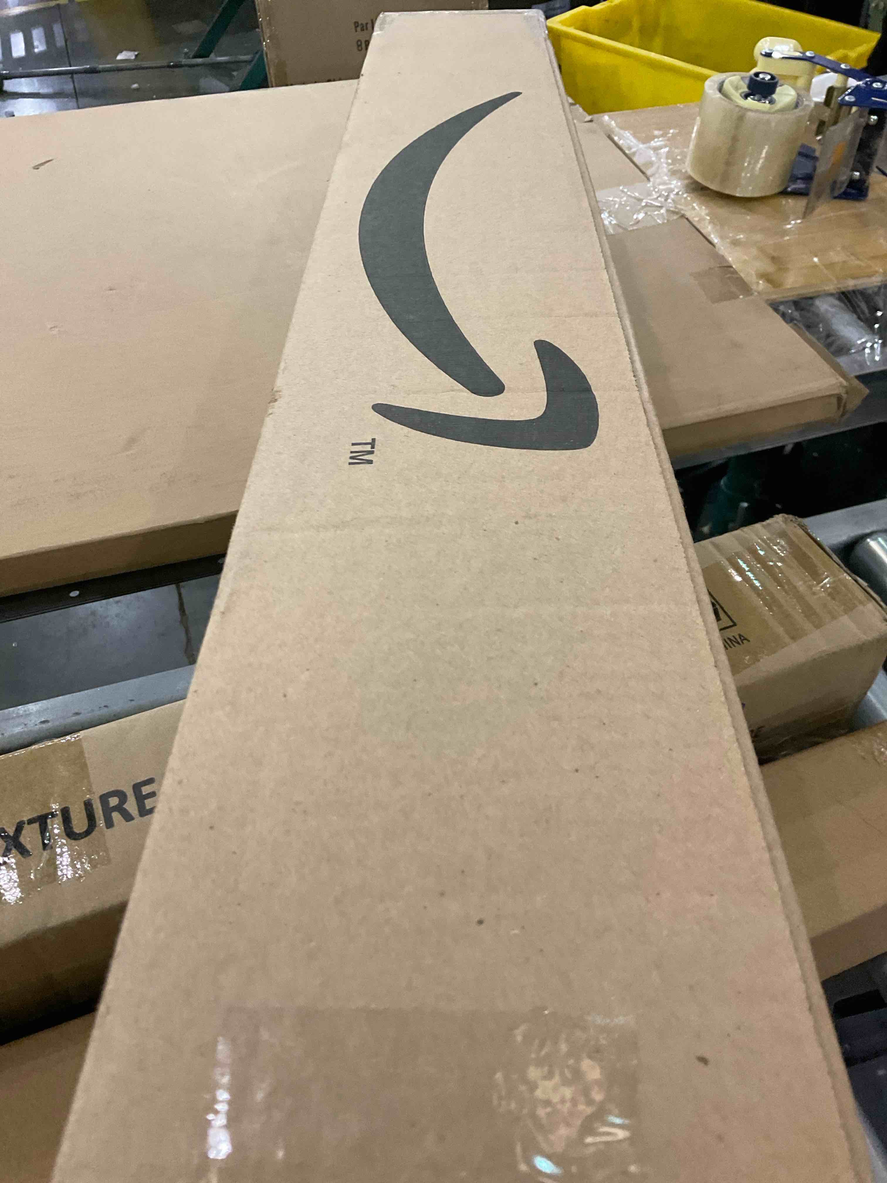 https://s3.amazonaws.com/lotting-images-prod/BargainHunt/EXS00707599_1707500271832.jpeg