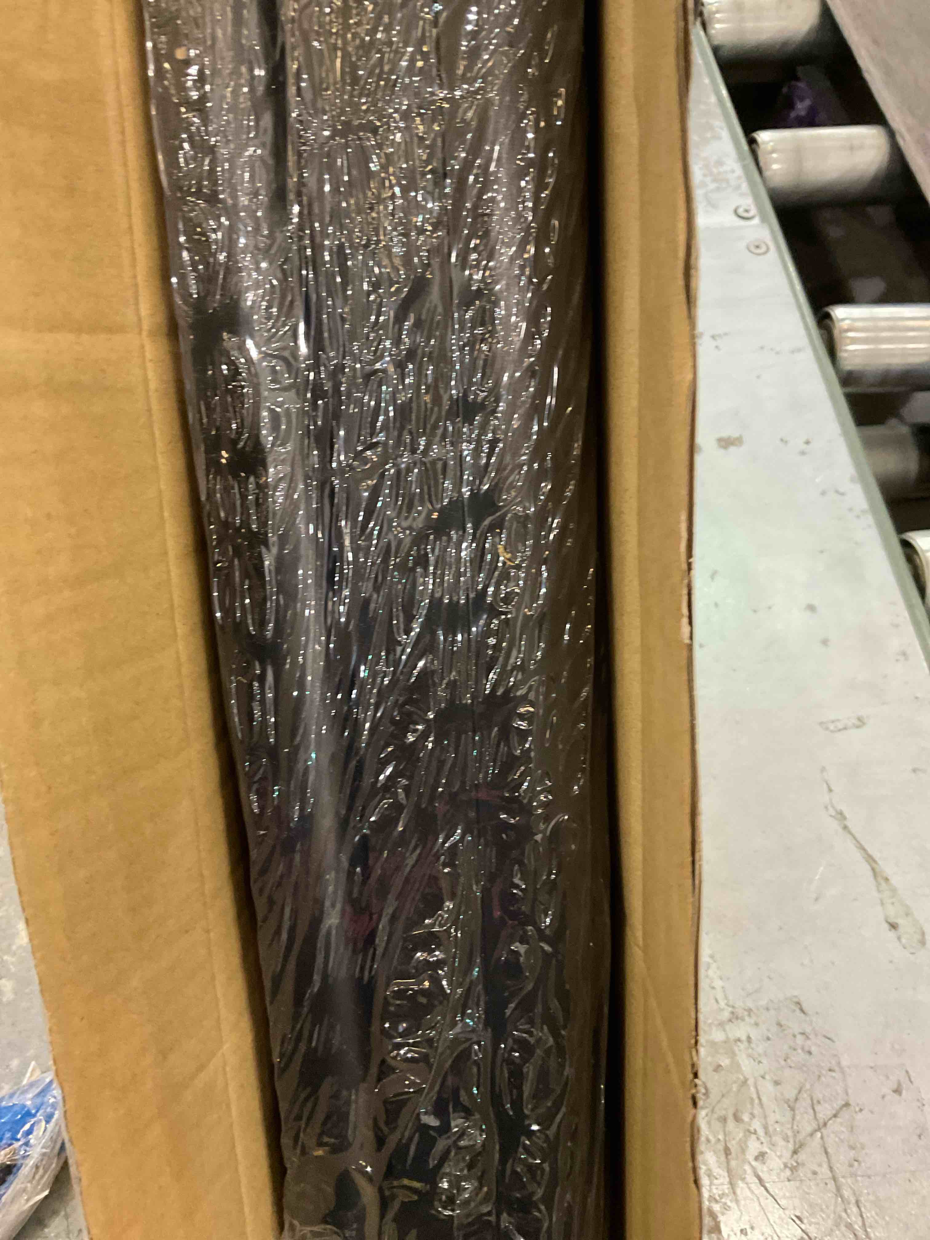 https://s3.amazonaws.com/lotting-images-prod/BargainHunt/EXS00707877_1707852953345.jpeg