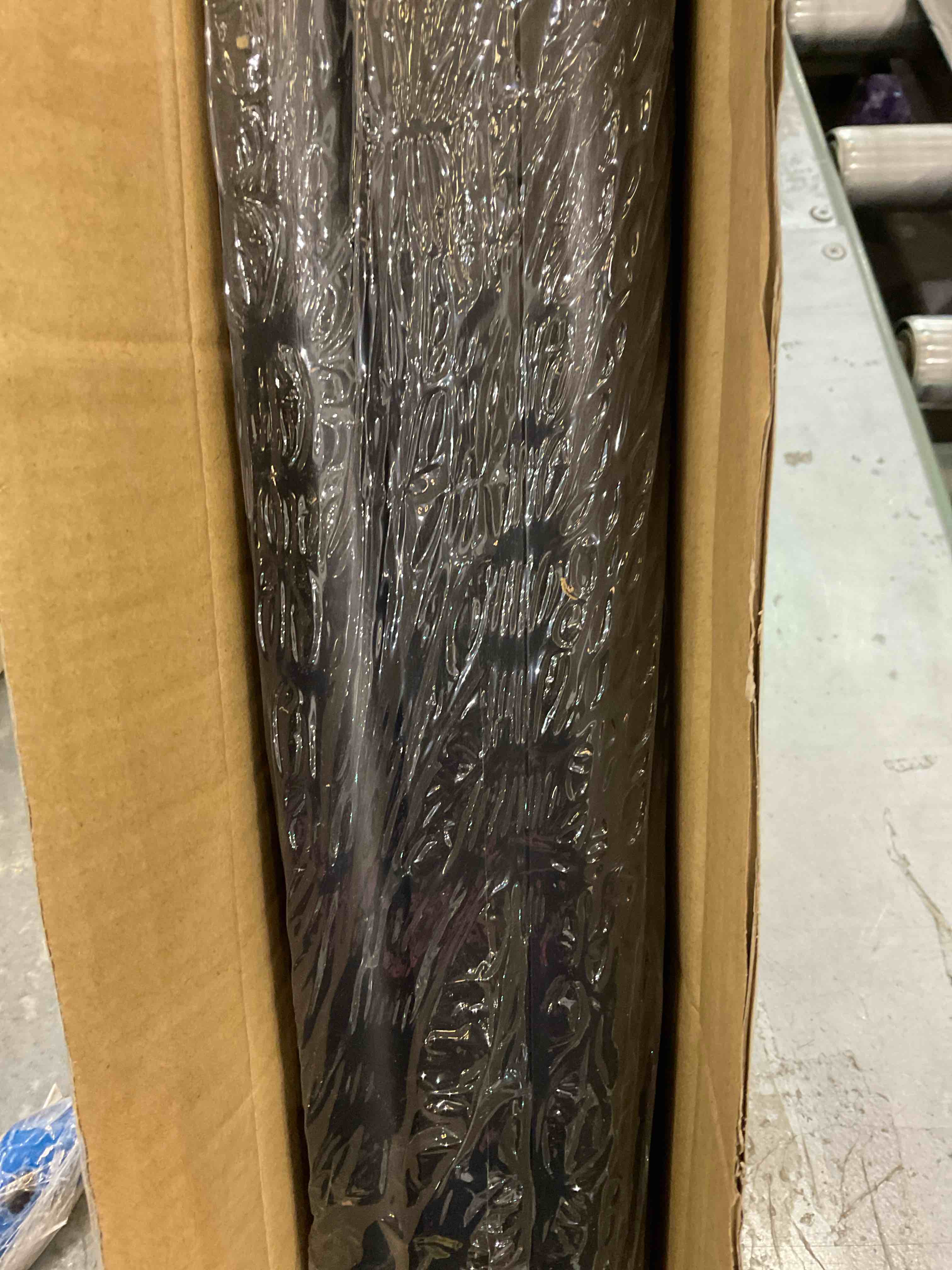 https://s3.amazonaws.com/lotting-images-prod/BargainHunt/EXS00707877_1707852954342.jpeg