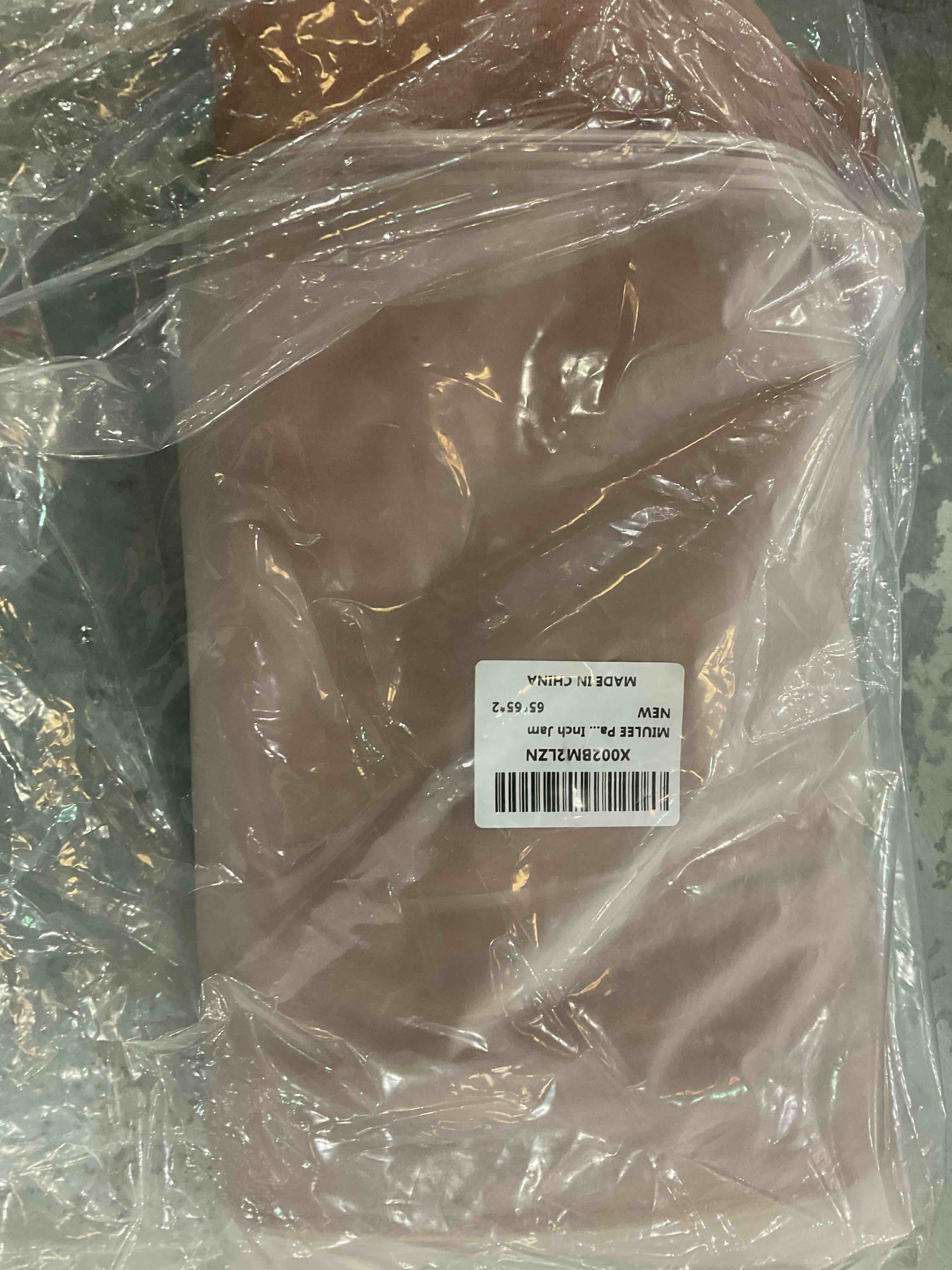 https://s3.amazonaws.com/lotting-images-prod/BargainHunt/EXS00707882_1707853609557.jpeg