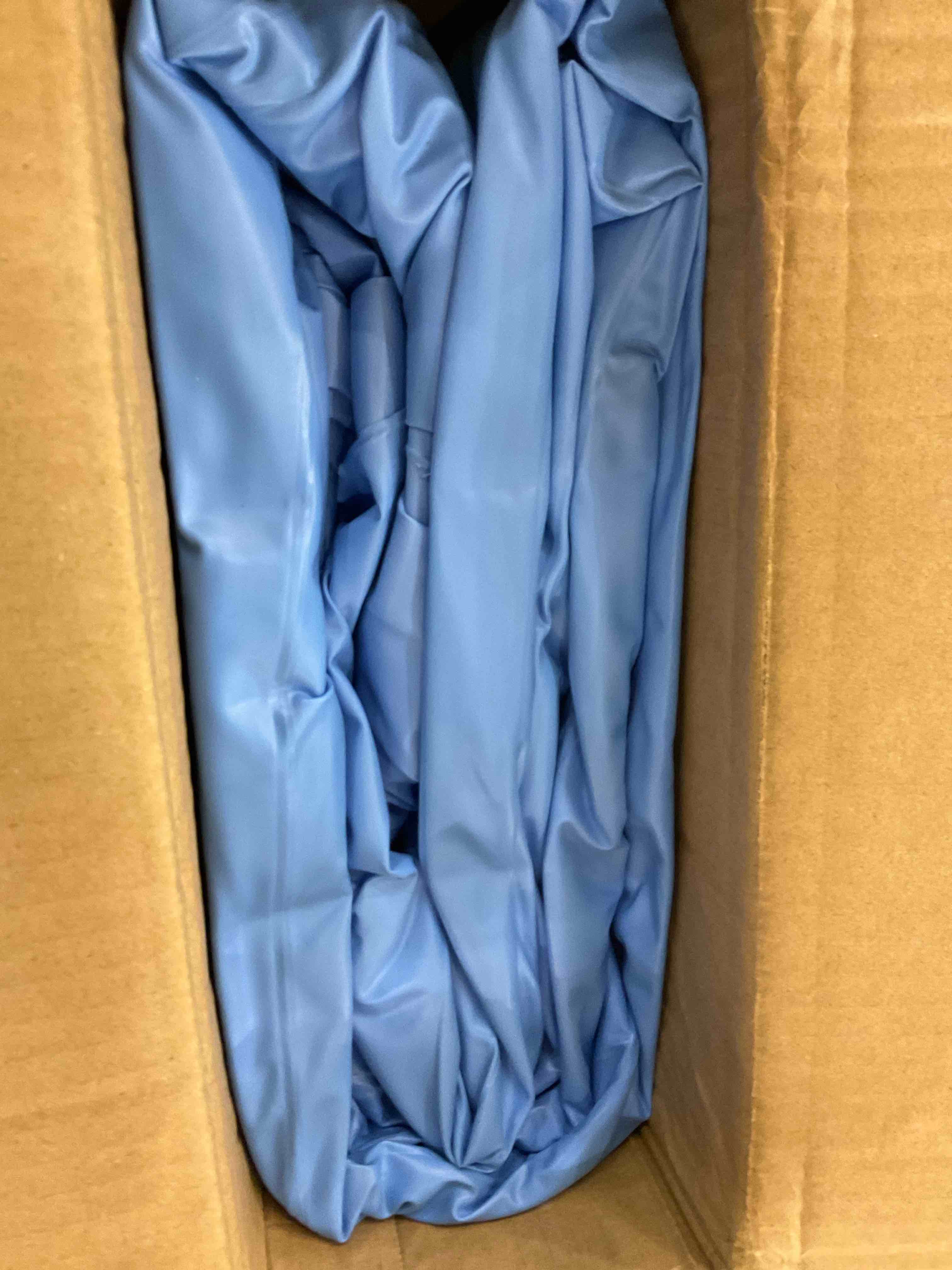 https://s3.amazonaws.com/lotting-images-prod/BargainHunt/EXS00707953_1707924356981.jpeg
