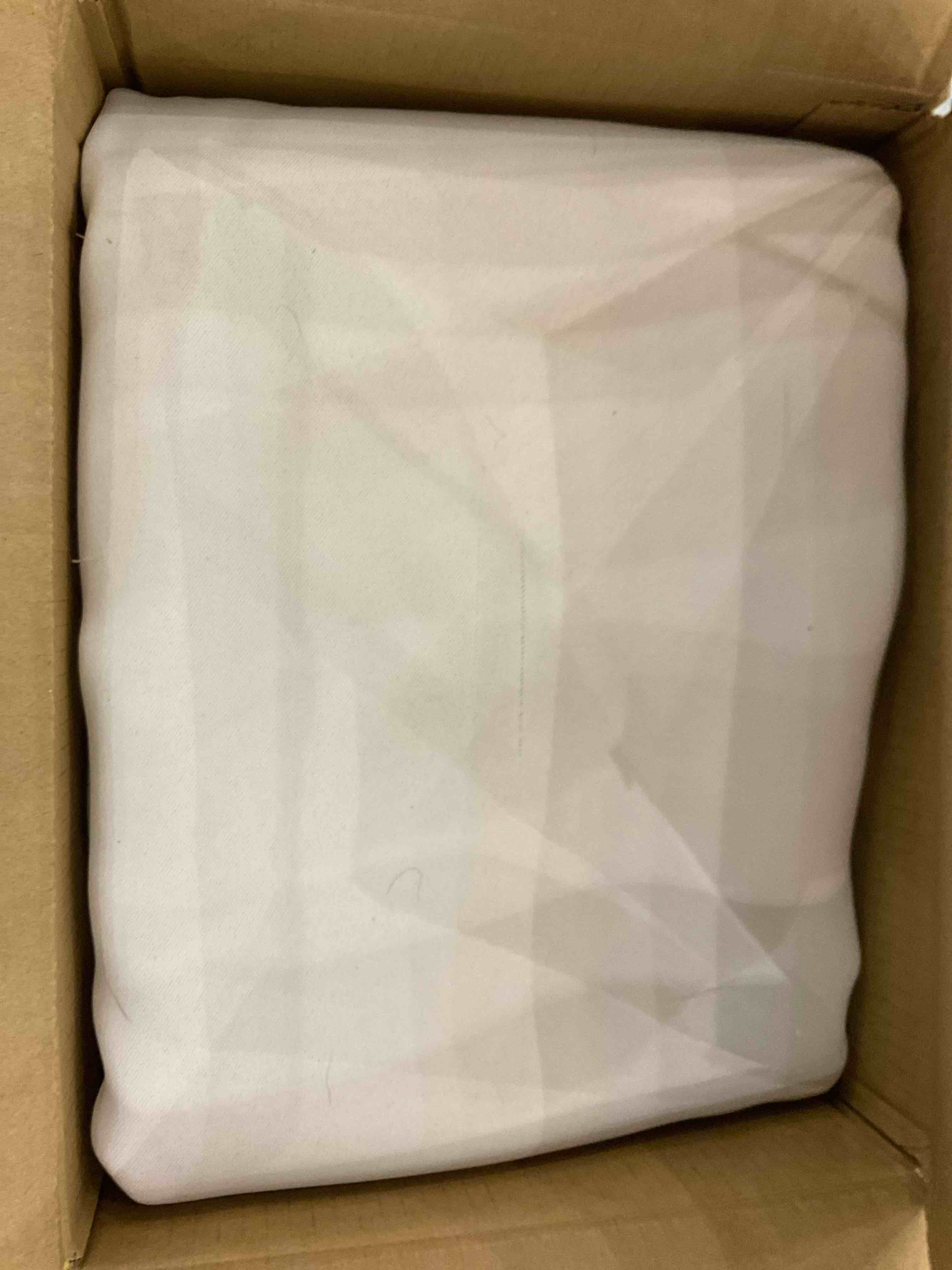 https://s3.amazonaws.com/lotting-images-prod/BargainHunt/EXS00707970_1707927676436.jpeg