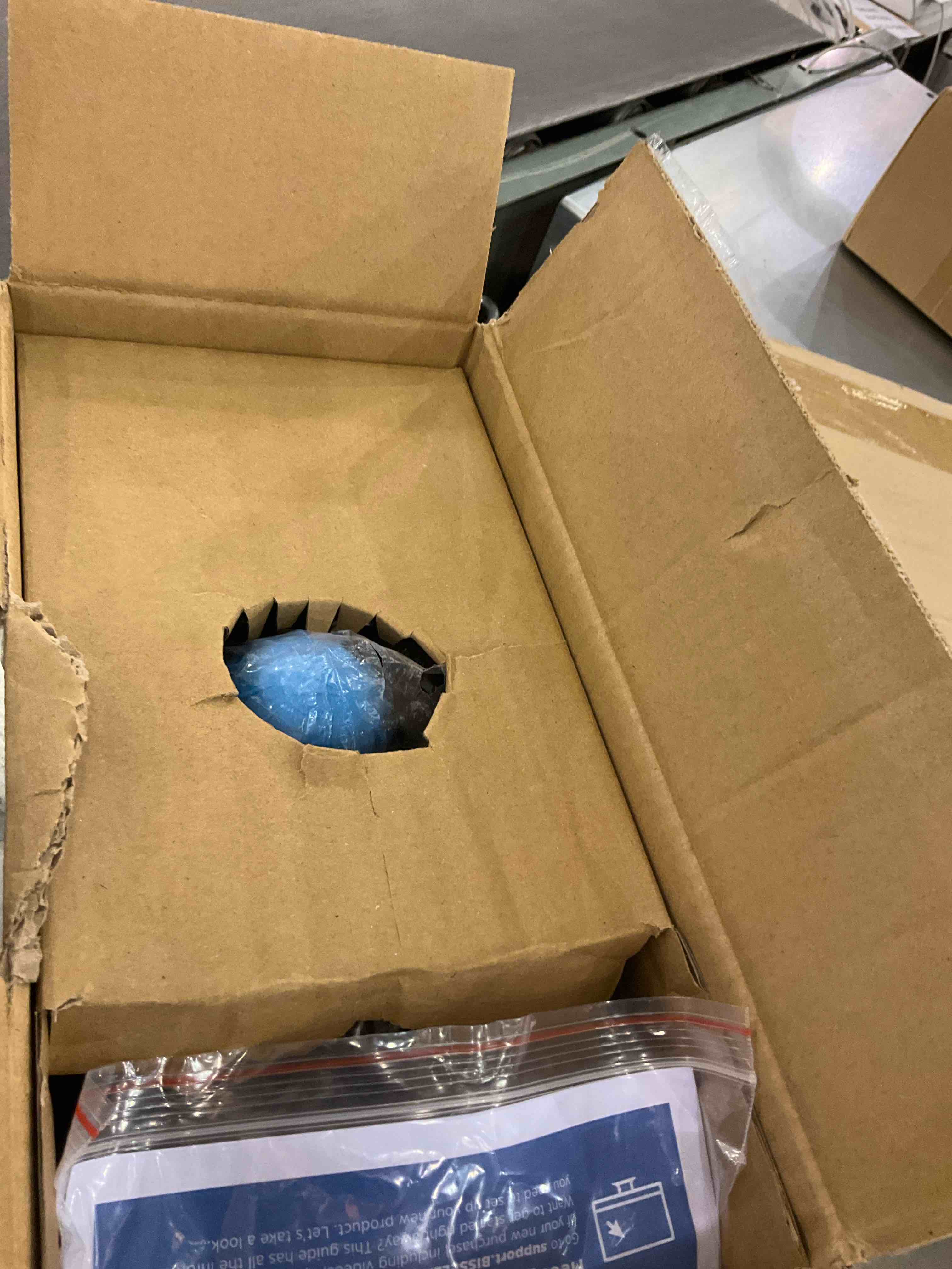 https://s3.amazonaws.com/lotting-images-prod/BargainHunt/EXS00708839_1707144999650.jpeg