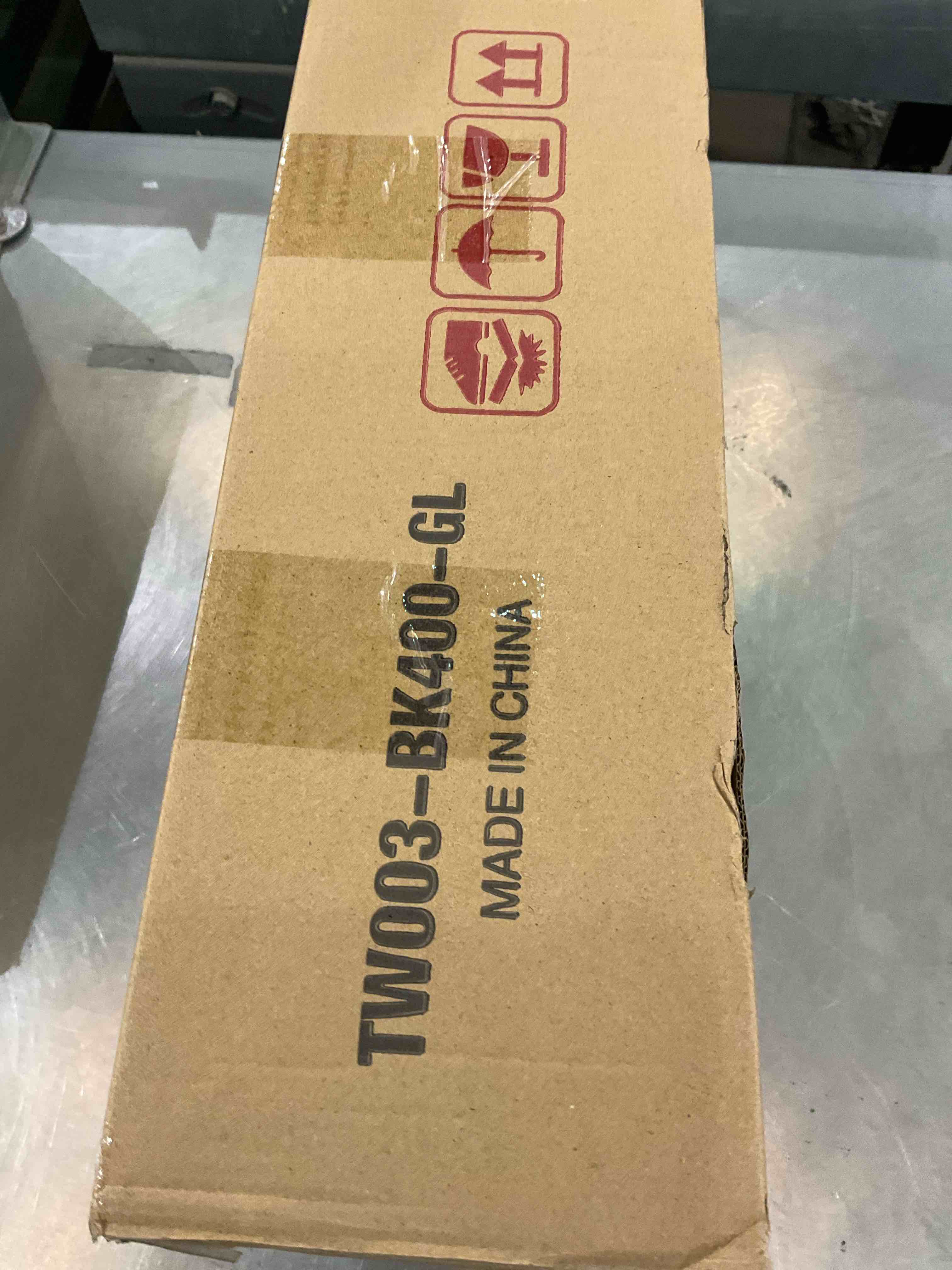 https://s3.amazonaws.com/lotting-images-prod/BargainHunt/EXS00709039_1707322961486.jpeg