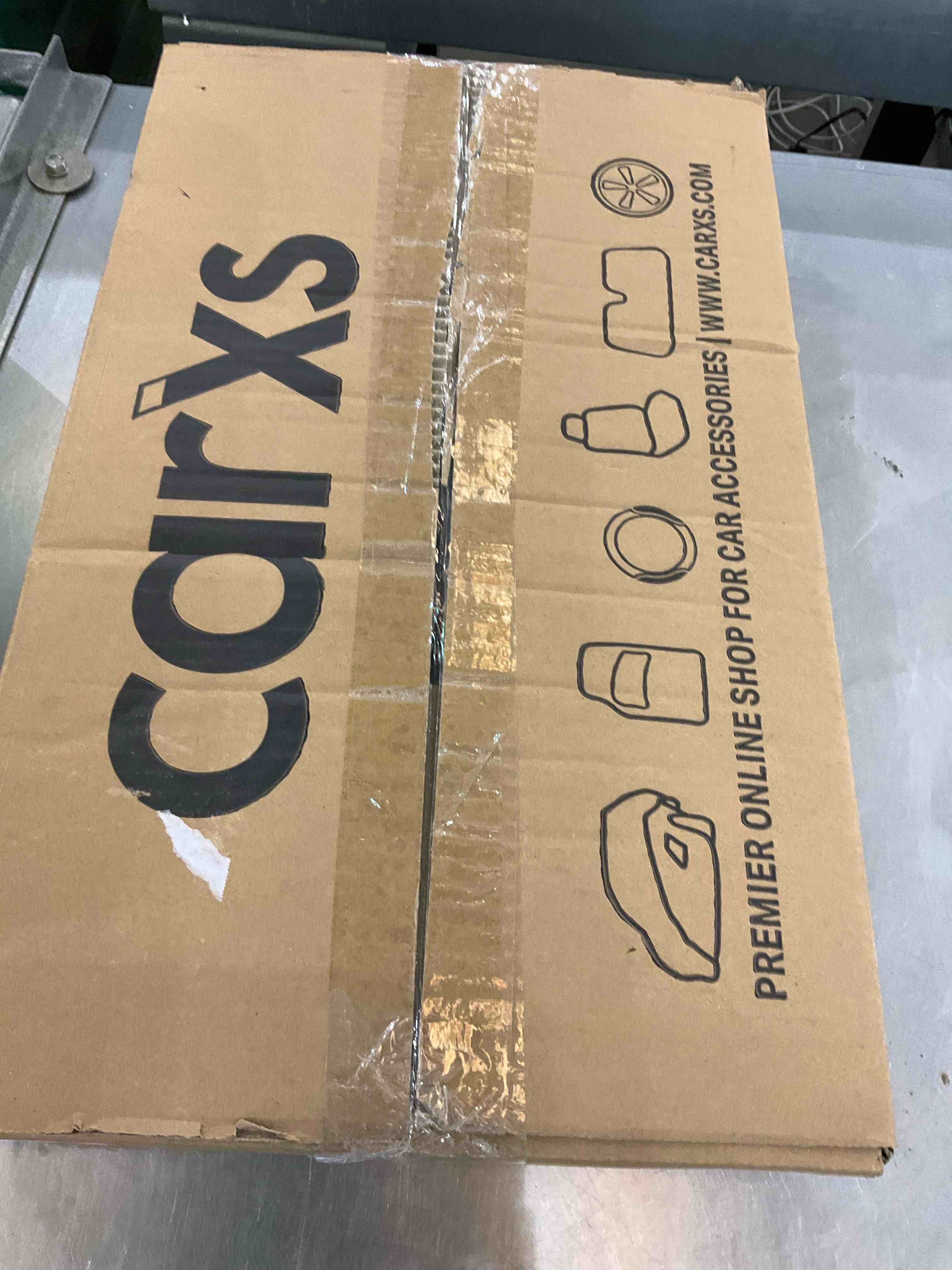 https://s3.amazonaws.com/lotting-images-prod/BargainHunt/EXS00709072_1707333971513.jpeg