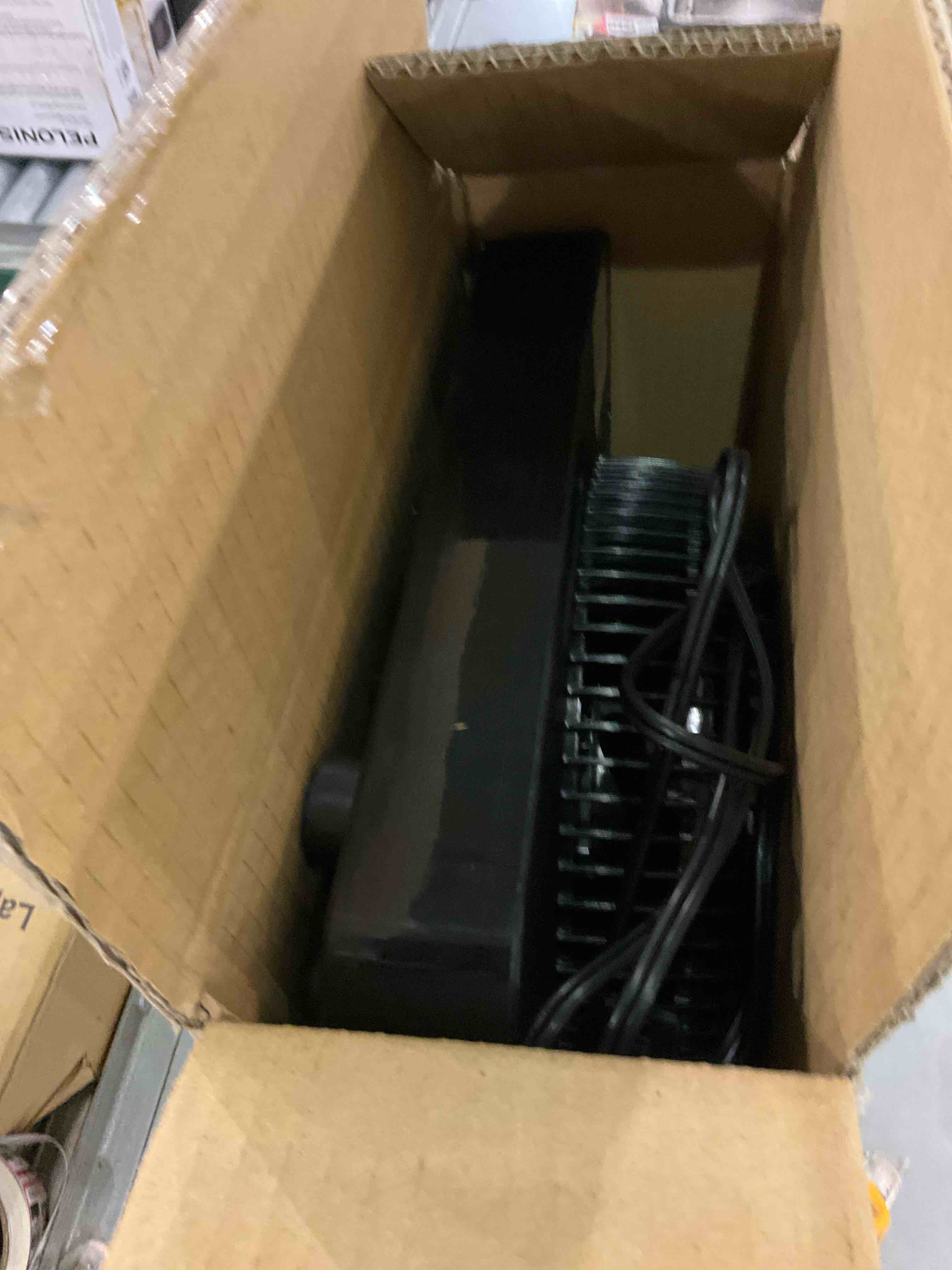 https://s3.amazonaws.com/lotting-images-prod/BargainHunt/EXS00709101_1707397033873.jpeg