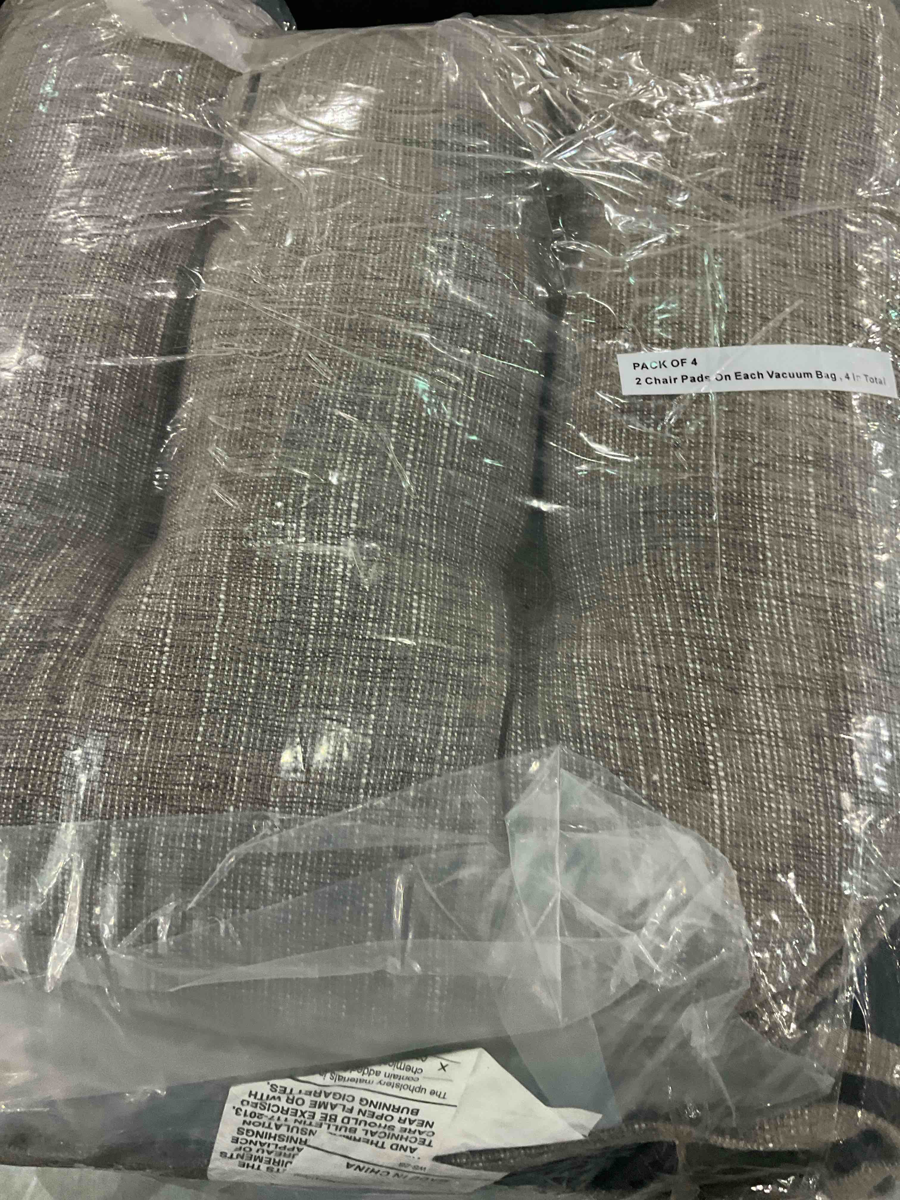 https://s3.amazonaws.com/lotting-images-prod/BargainHunt/EXS00709129_1707397307045.jpeg