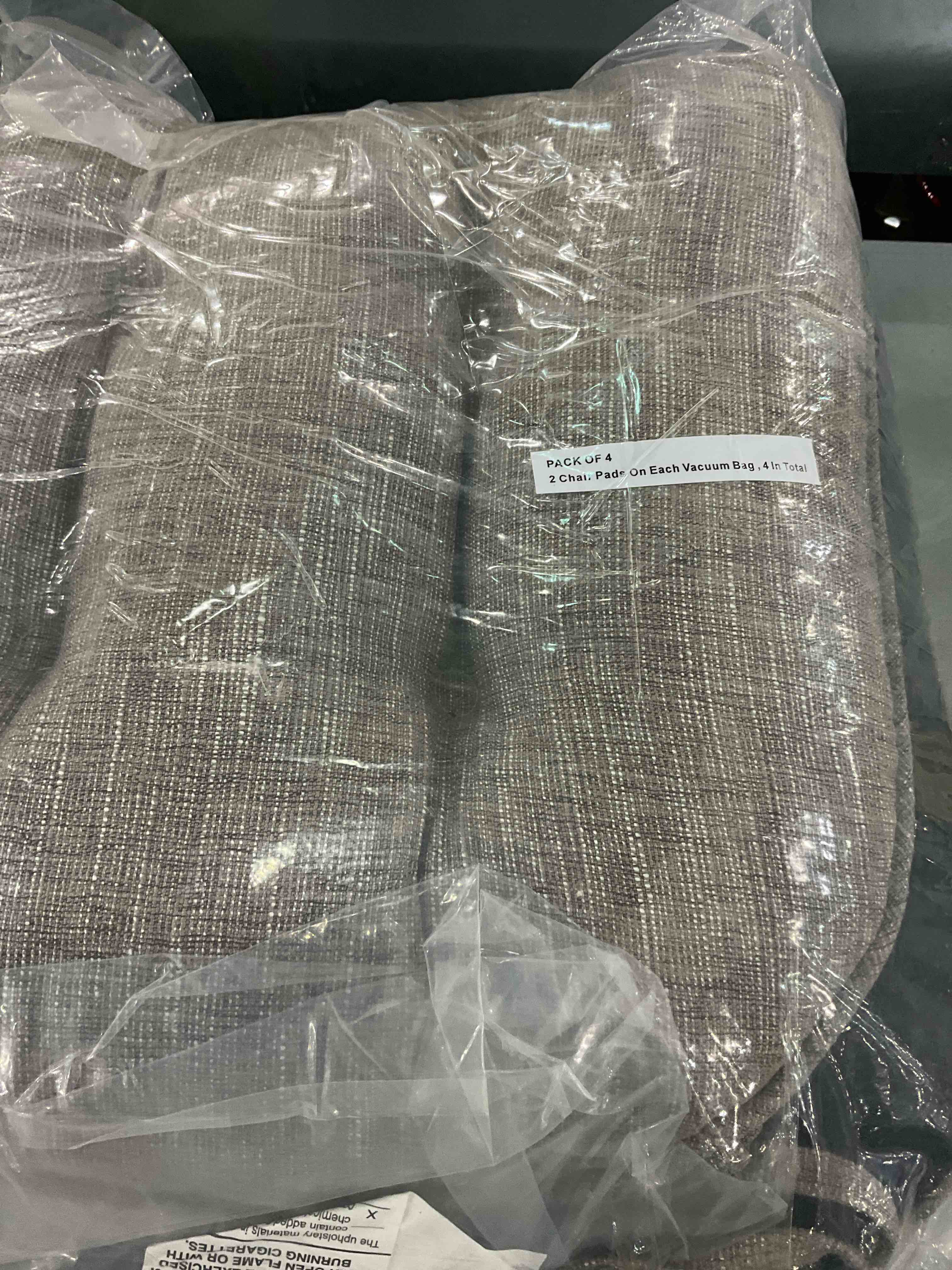 https://s3.amazonaws.com/lotting-images-prod/BargainHunt/EXS00709129_1707397310822.jpeg