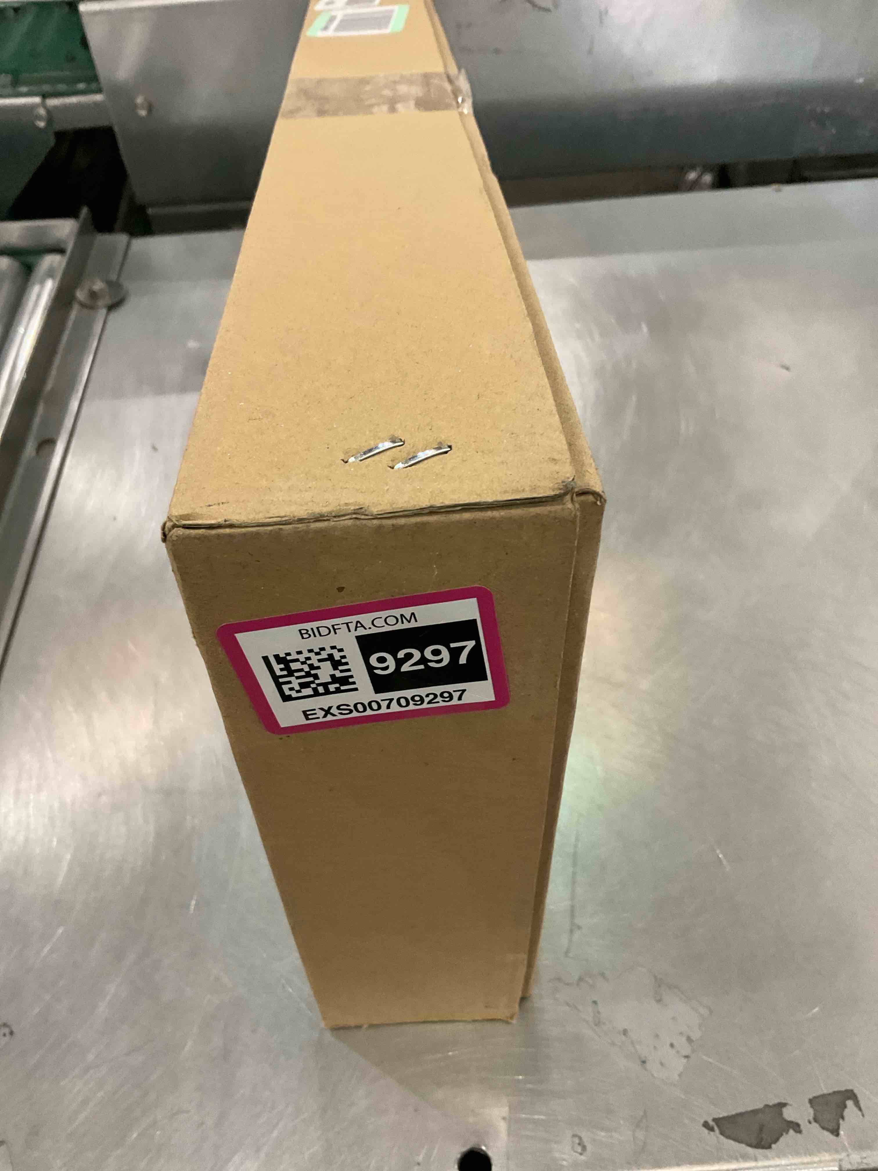https://s3.amazonaws.com/lotting-images-prod/BargainHunt/EXS00709297_1707494005548.jpeg