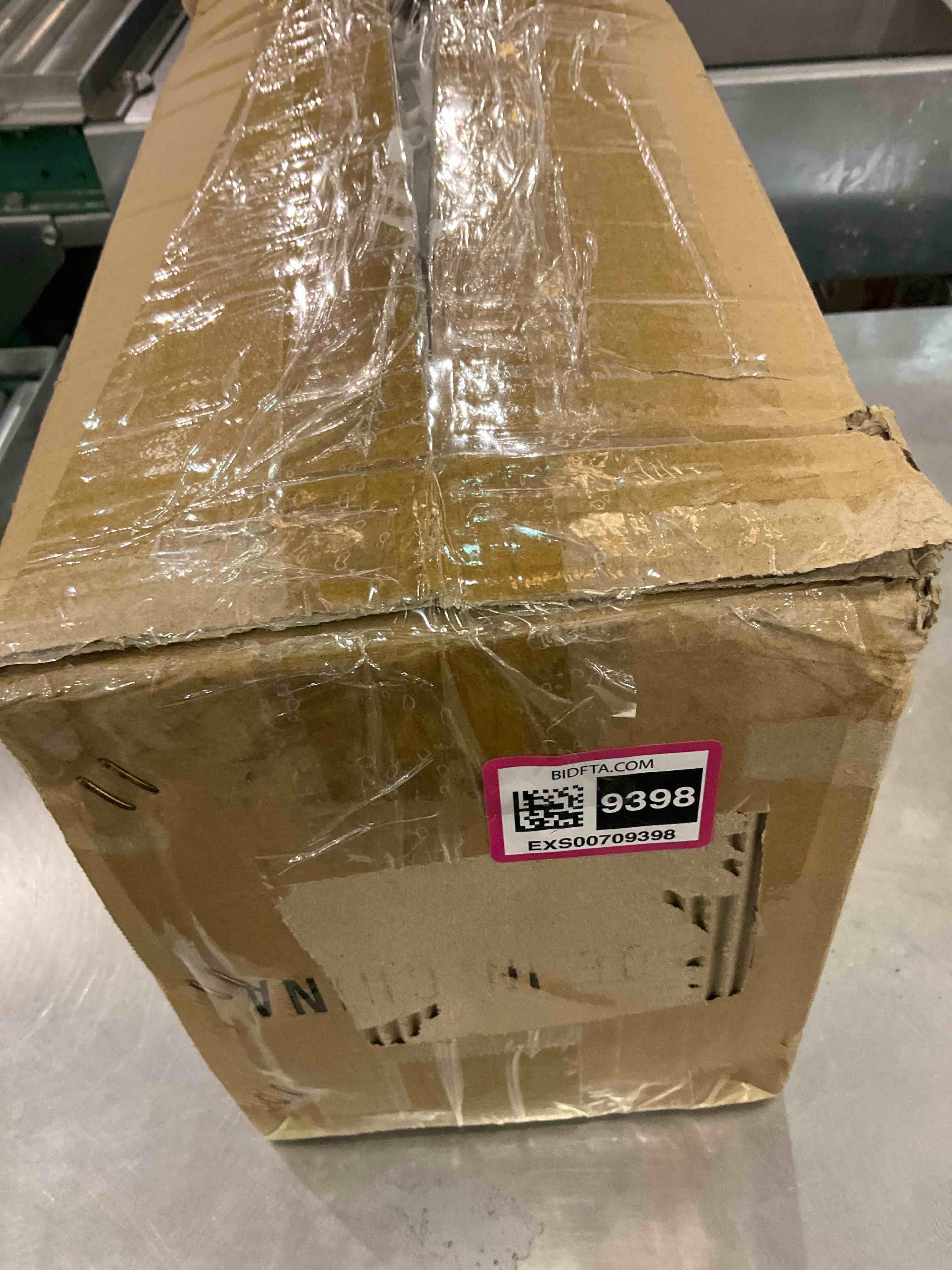 https://s3.amazonaws.com/lotting-images-prod/BargainHunt/EXS00709398_1707834864041.jpeg