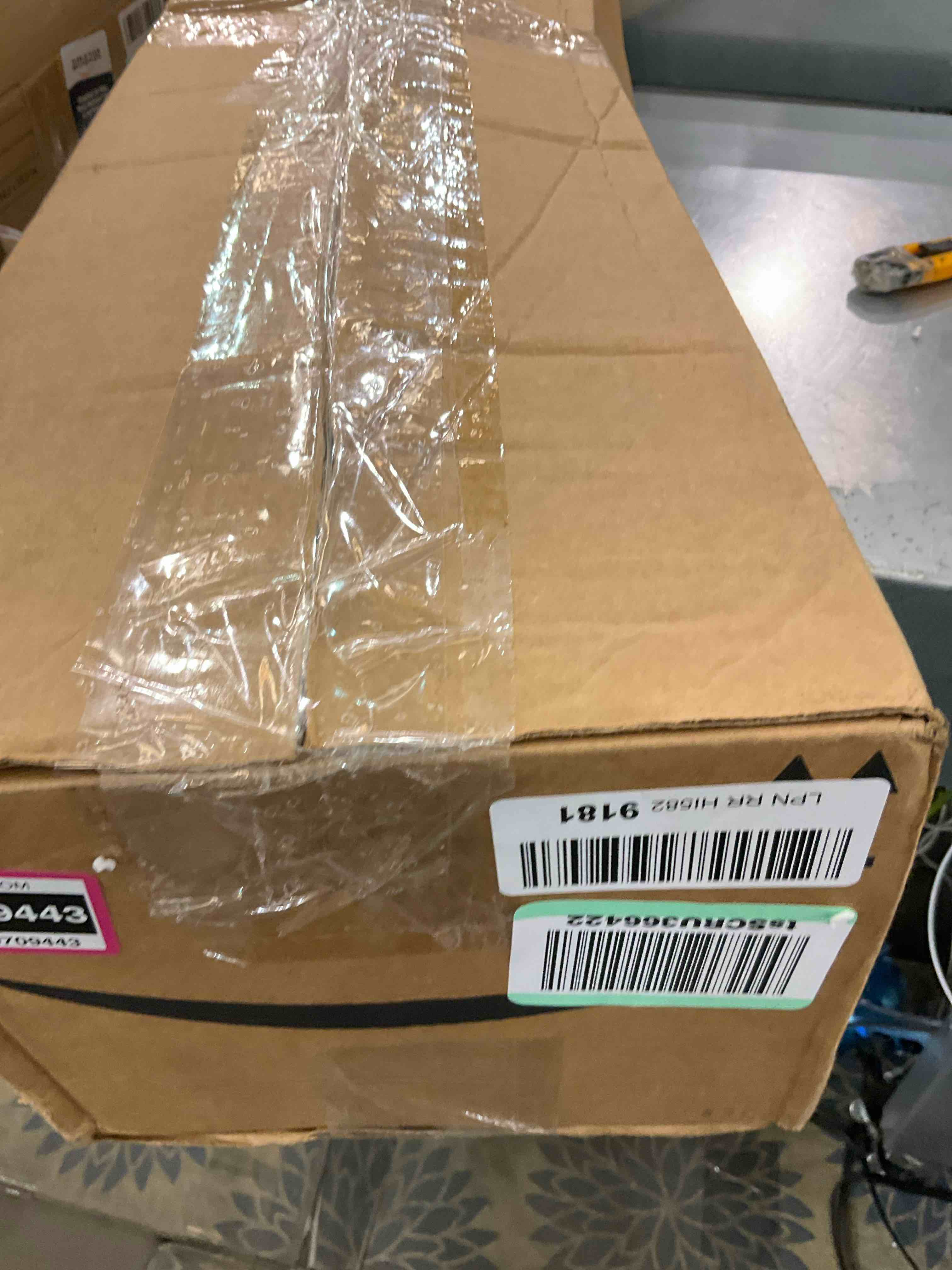https://s3.amazonaws.com/lotting-images-prod/BargainHunt/EXS00709443_1707839864148.jpeg