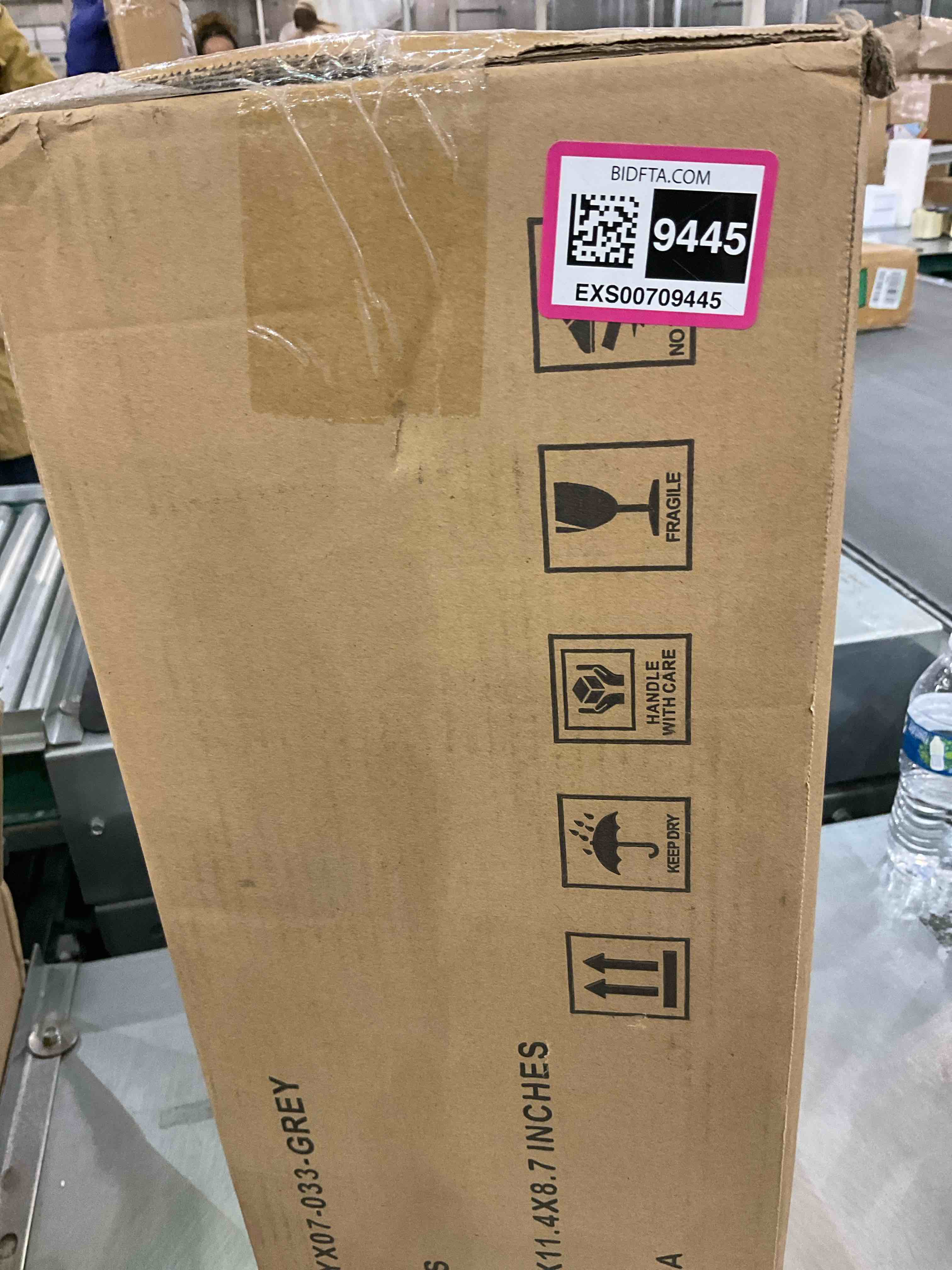 https://s3.amazonaws.com/lotting-images-prod/BargainHunt/EXS00709445_1707839139415.jpeg